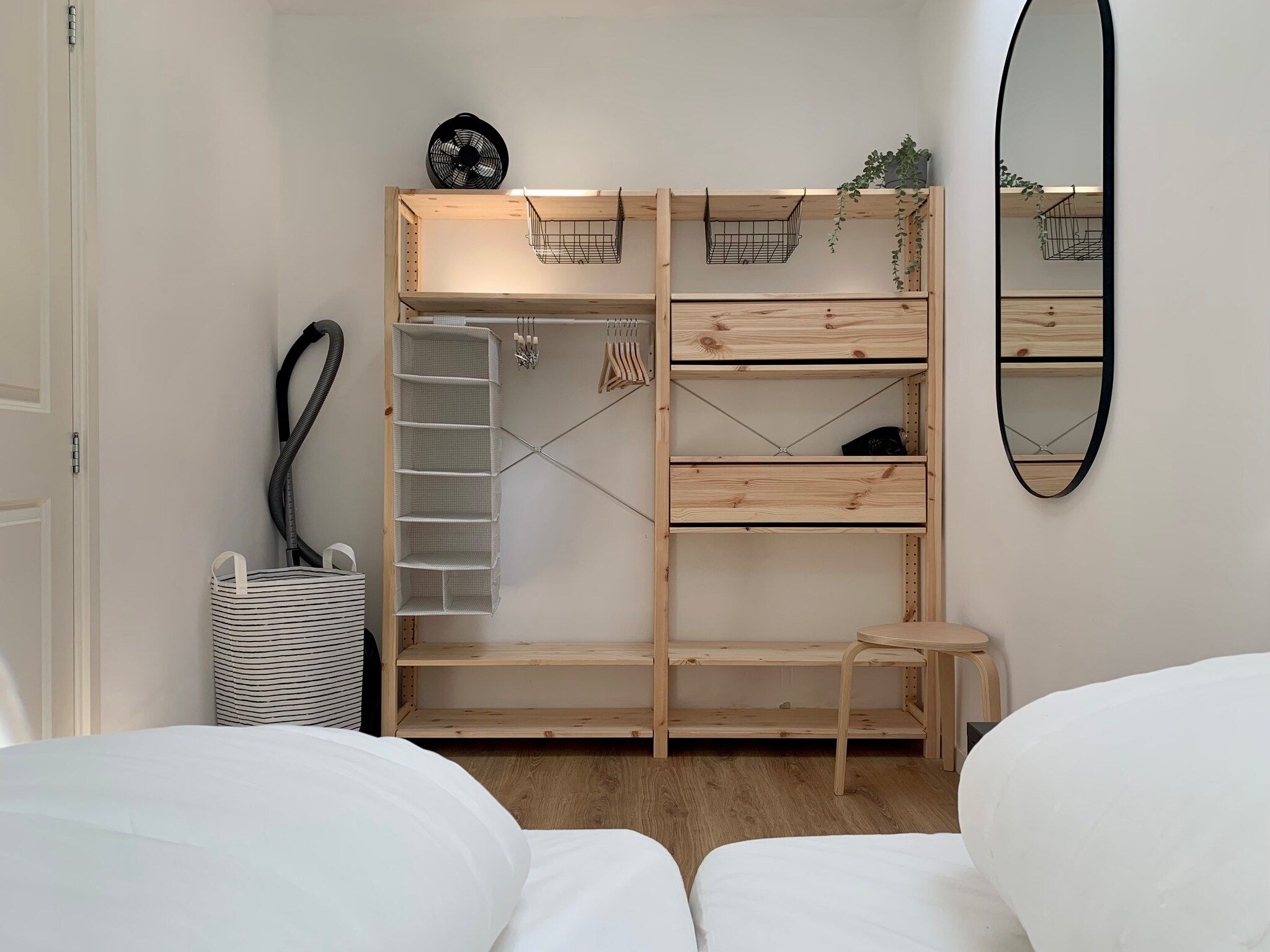 Een slaapkamer van Plein 1945-8 in Sint Maartenszee