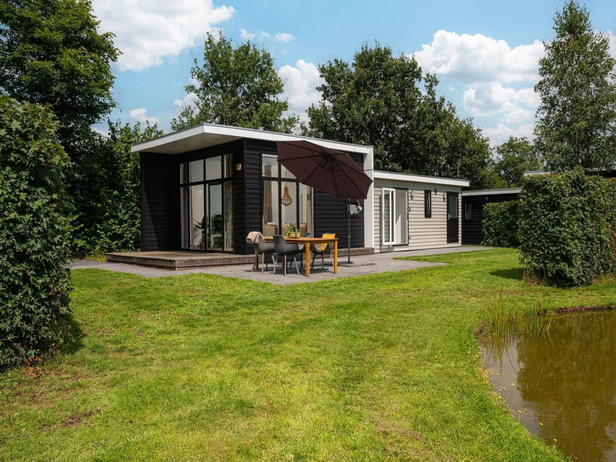 De buitenkant van Forest lodge | 6 people in Rijssen