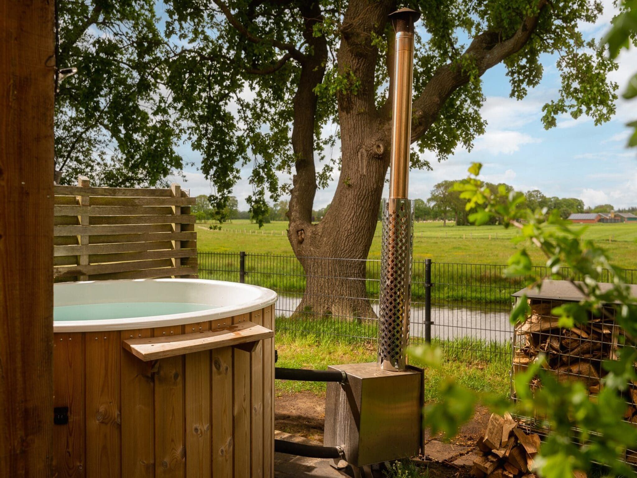 Wellness bij Regge Cottage with hot tub | 4 people in Zuna
