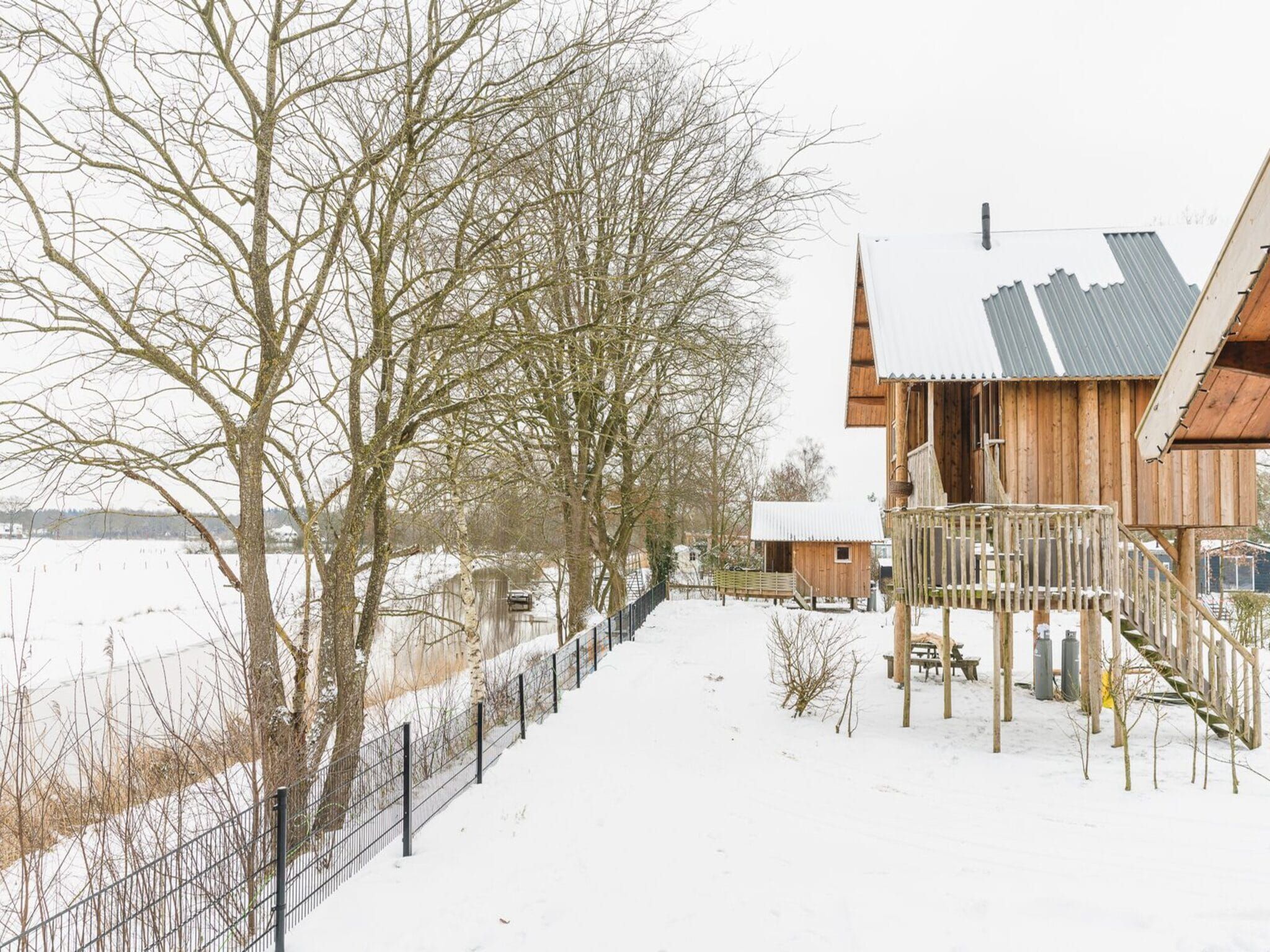 De buitenkant van Regge Cottage with hot tub | 4 people in Zuna