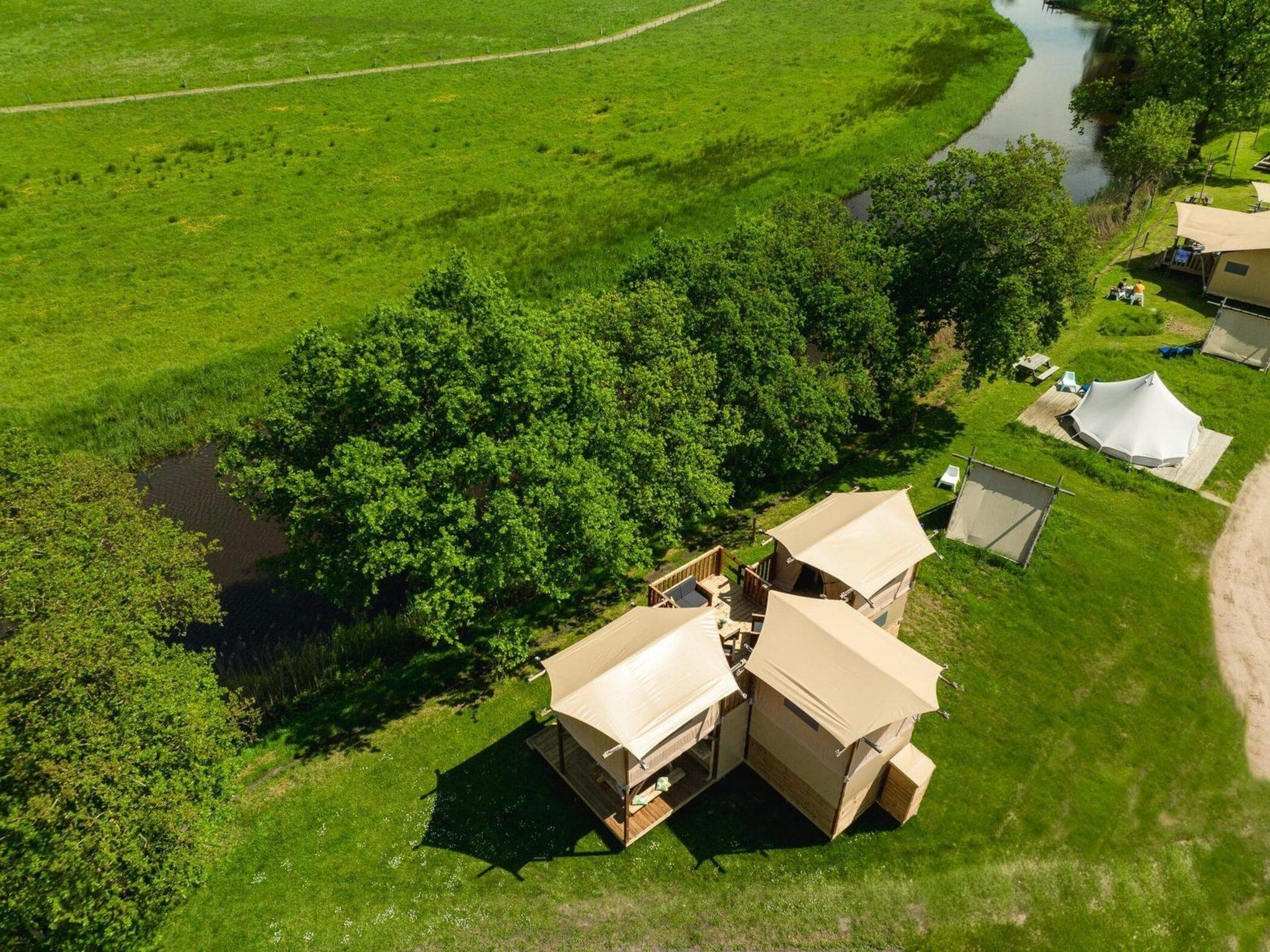 Treehouse tent at the Regge with private sanitary facilities | 6 people in Zuna - Foto 23 van 28