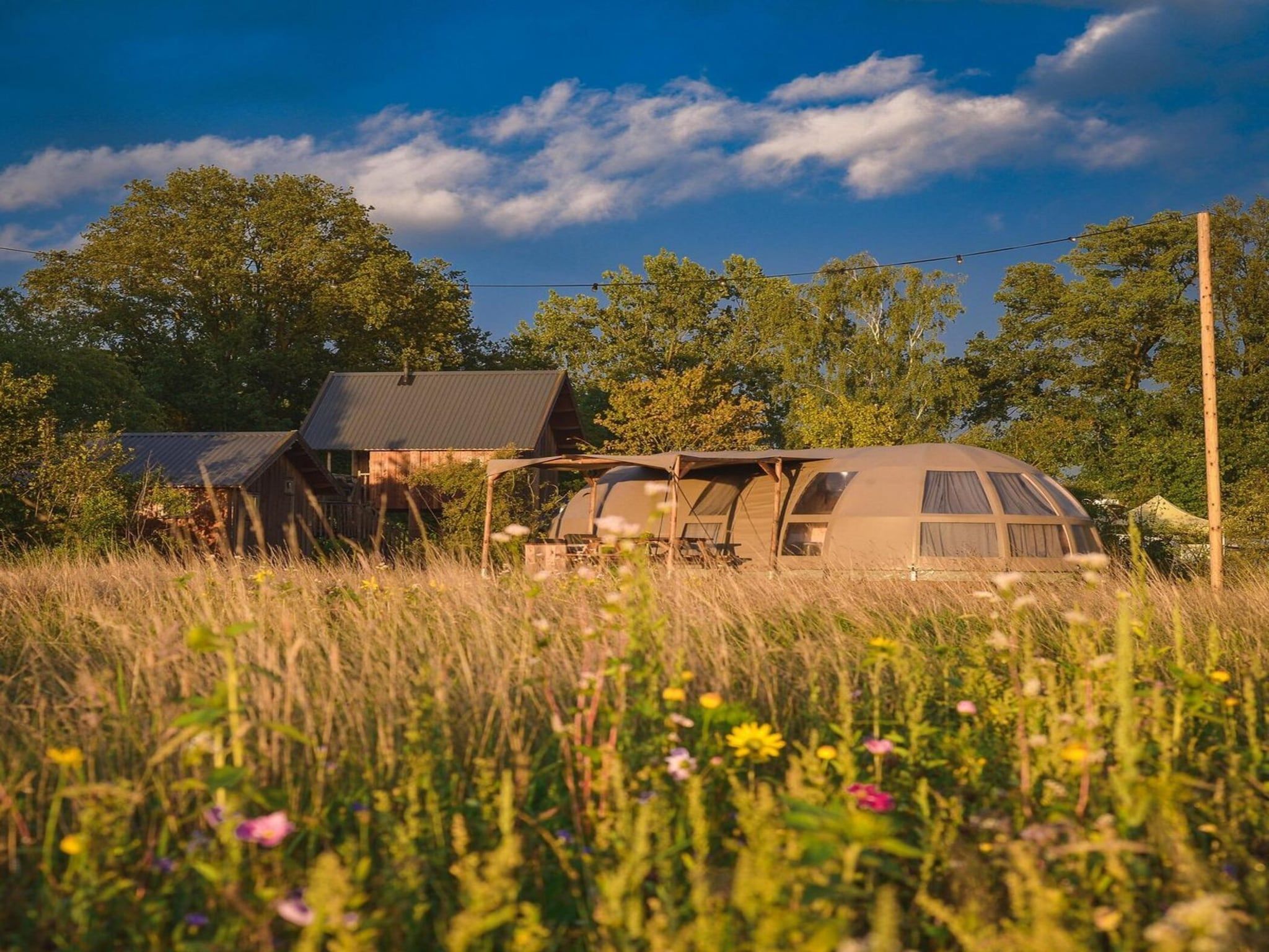 Group accommodation (6x luxury glamping tent) I 32 people in Zuna - Foto 16 van 19