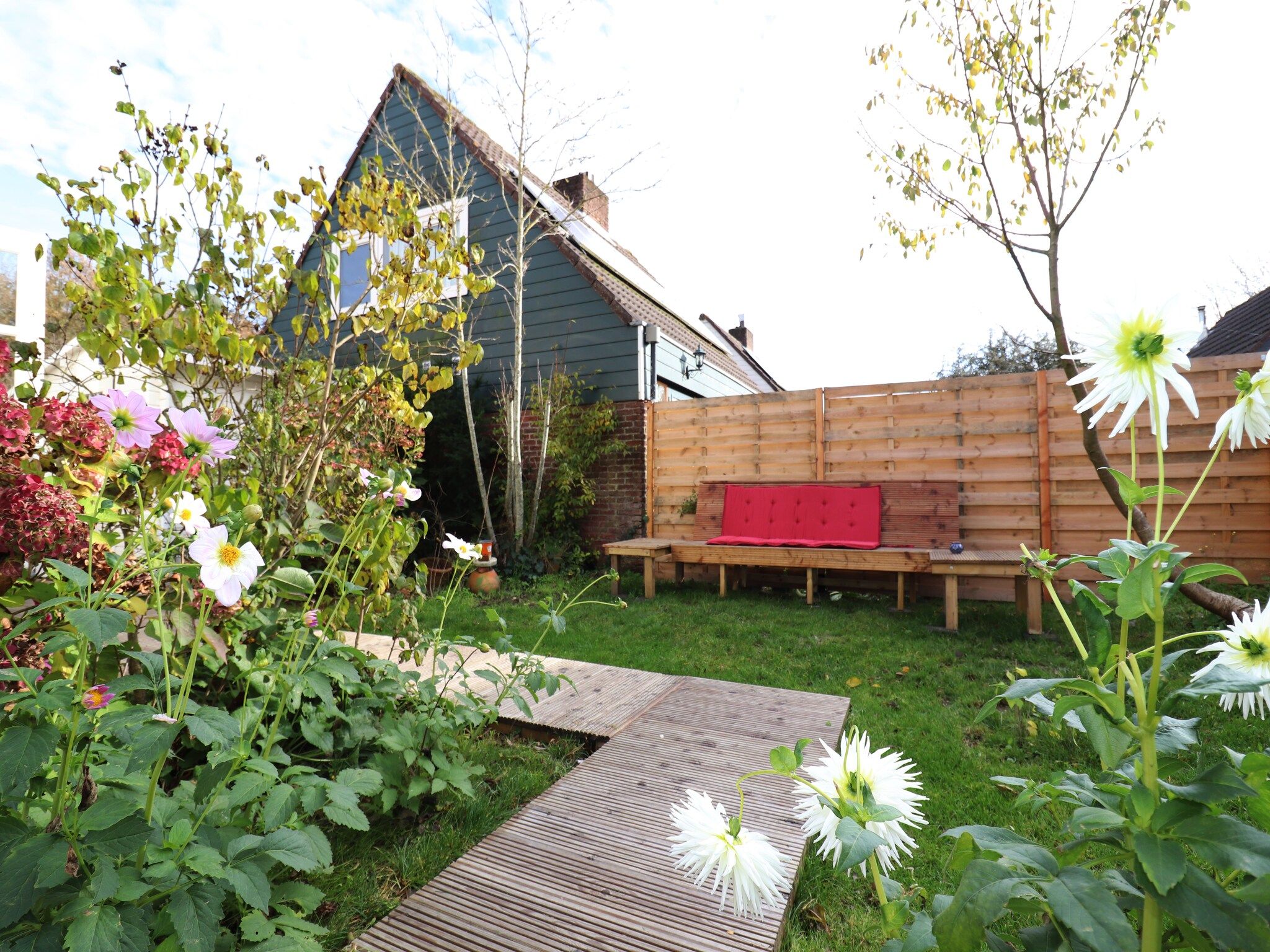 De tuin van Casa Divera in Noordwijkerhout