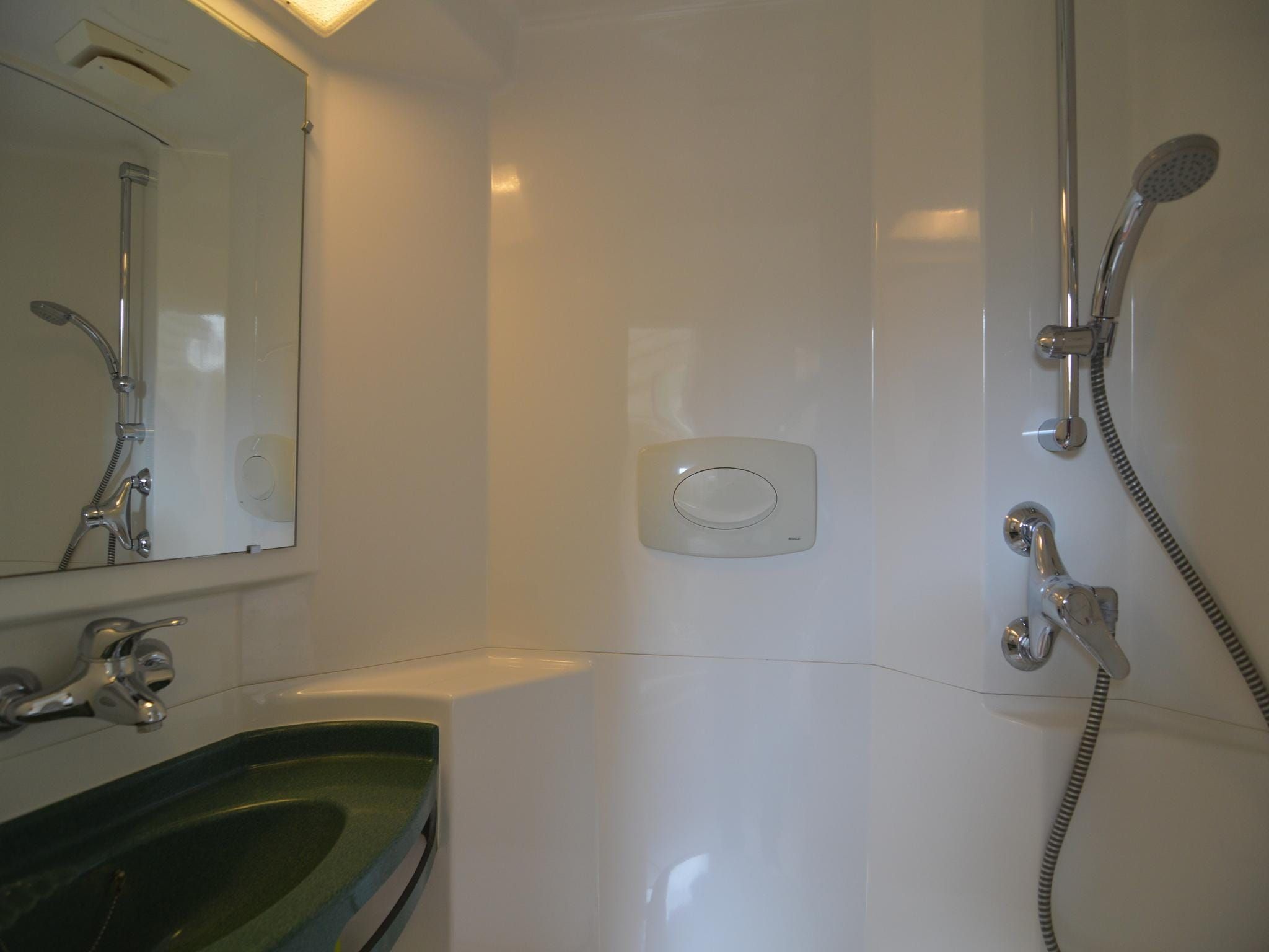 De badkamer van BELLEVUE in Noordbeemster