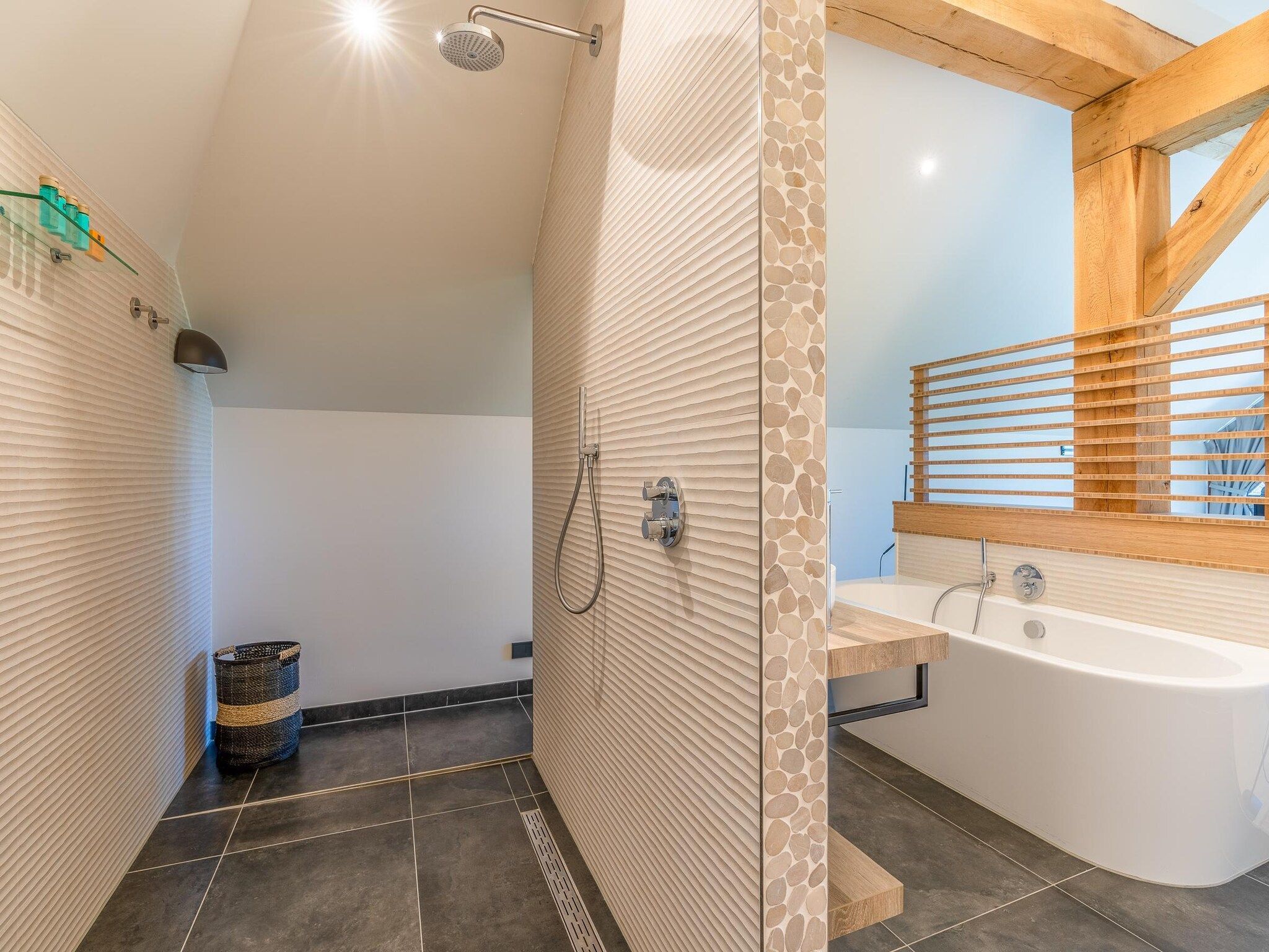 De badkamer van Villa Buytenplaats 193 in De Koog