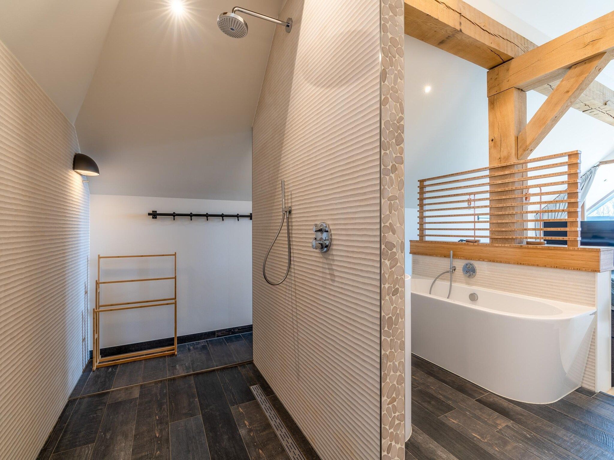 De badkamer van Villa Buytenplaats 183 in De Koog