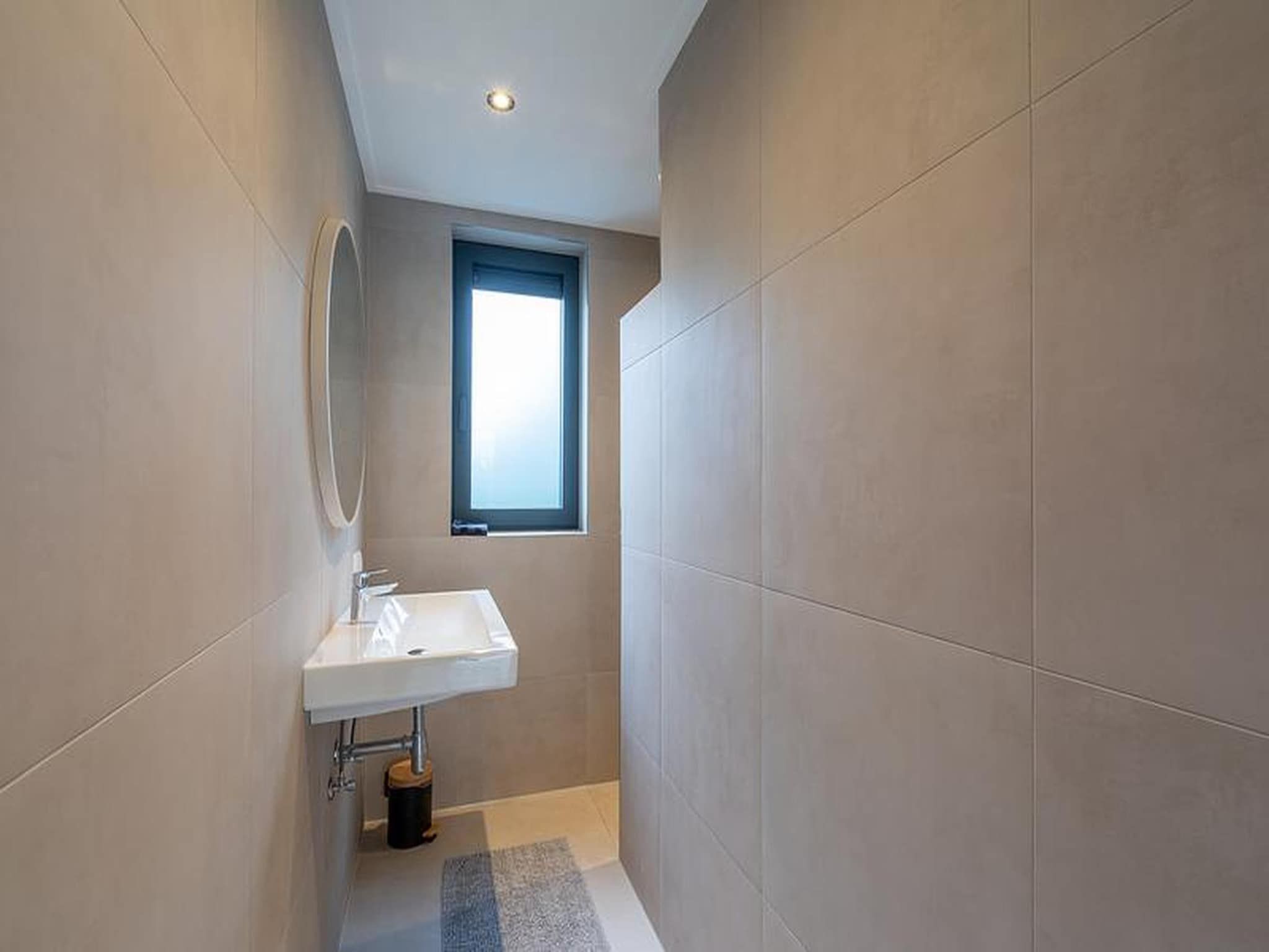 De badkamer van Sandepark 113 in Groote Keeten