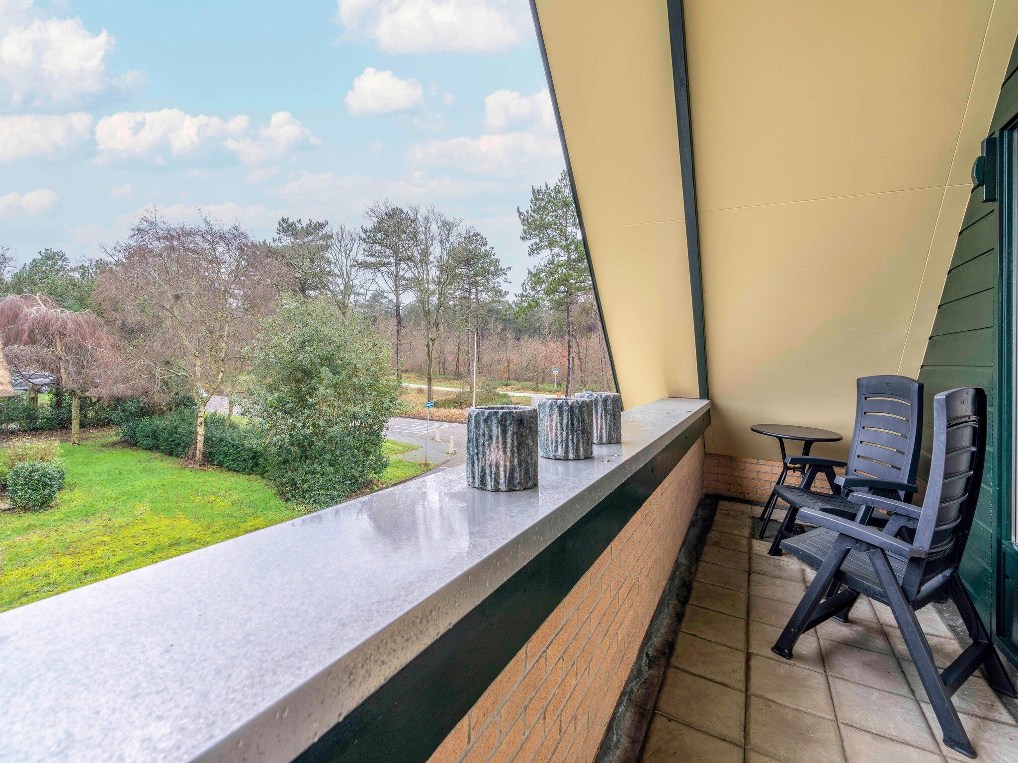 Het terras van Ruijslaan 69 - Huis Ter Duin in De Koog