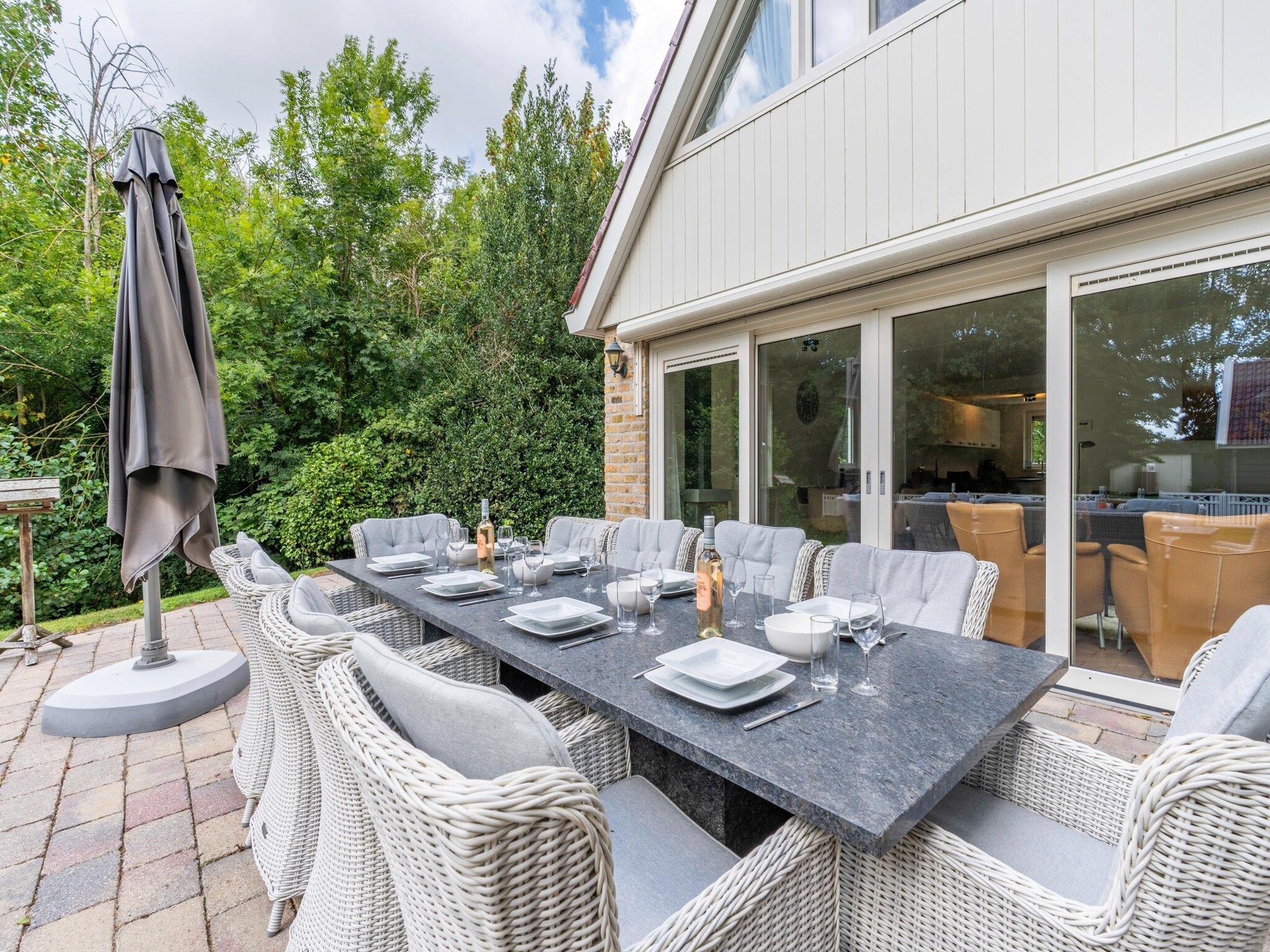 Het terras van Het oude dijkje in De Koog