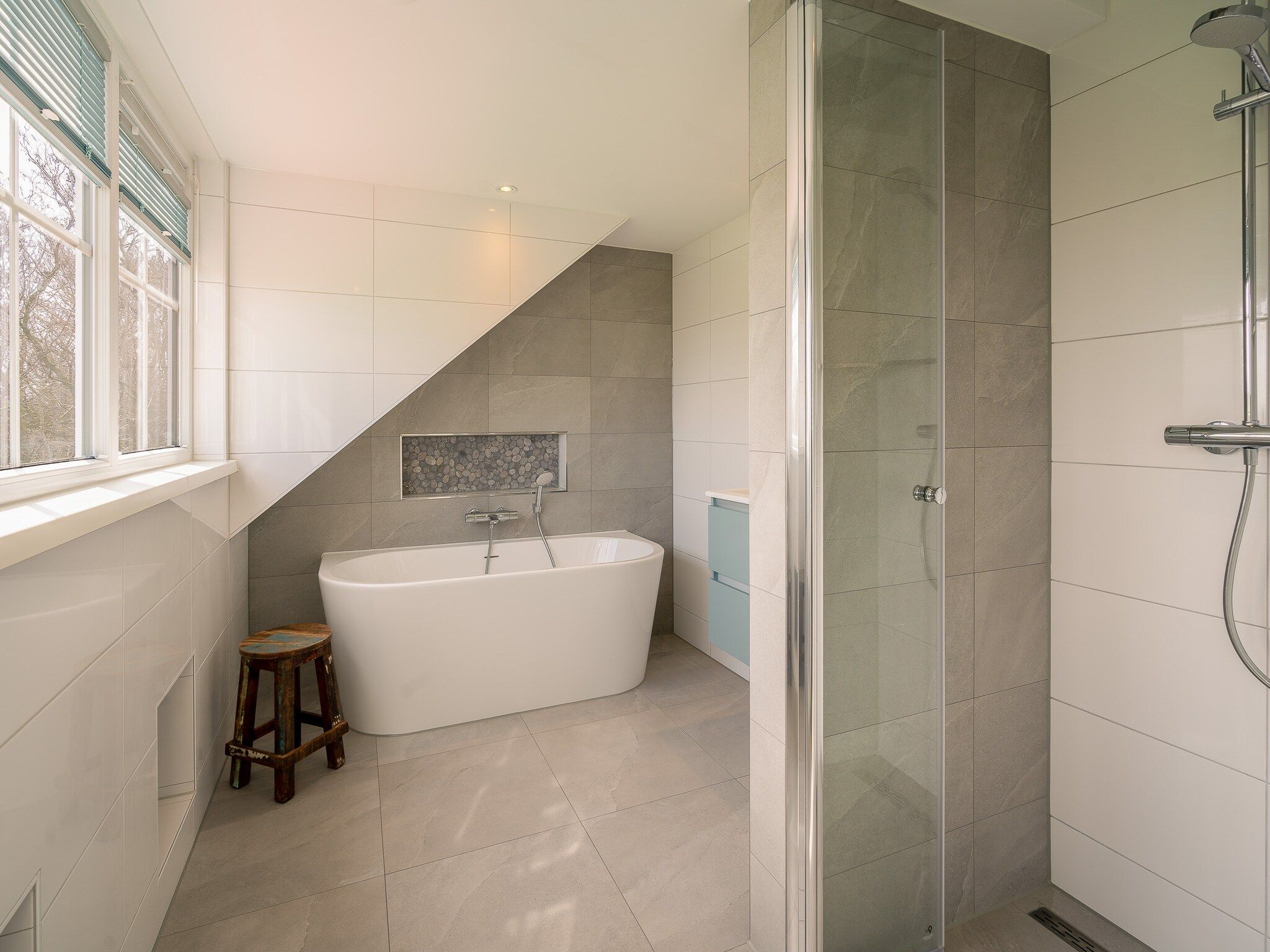 De badkamer van De Annabella 11- De Zandhaas in De Koog