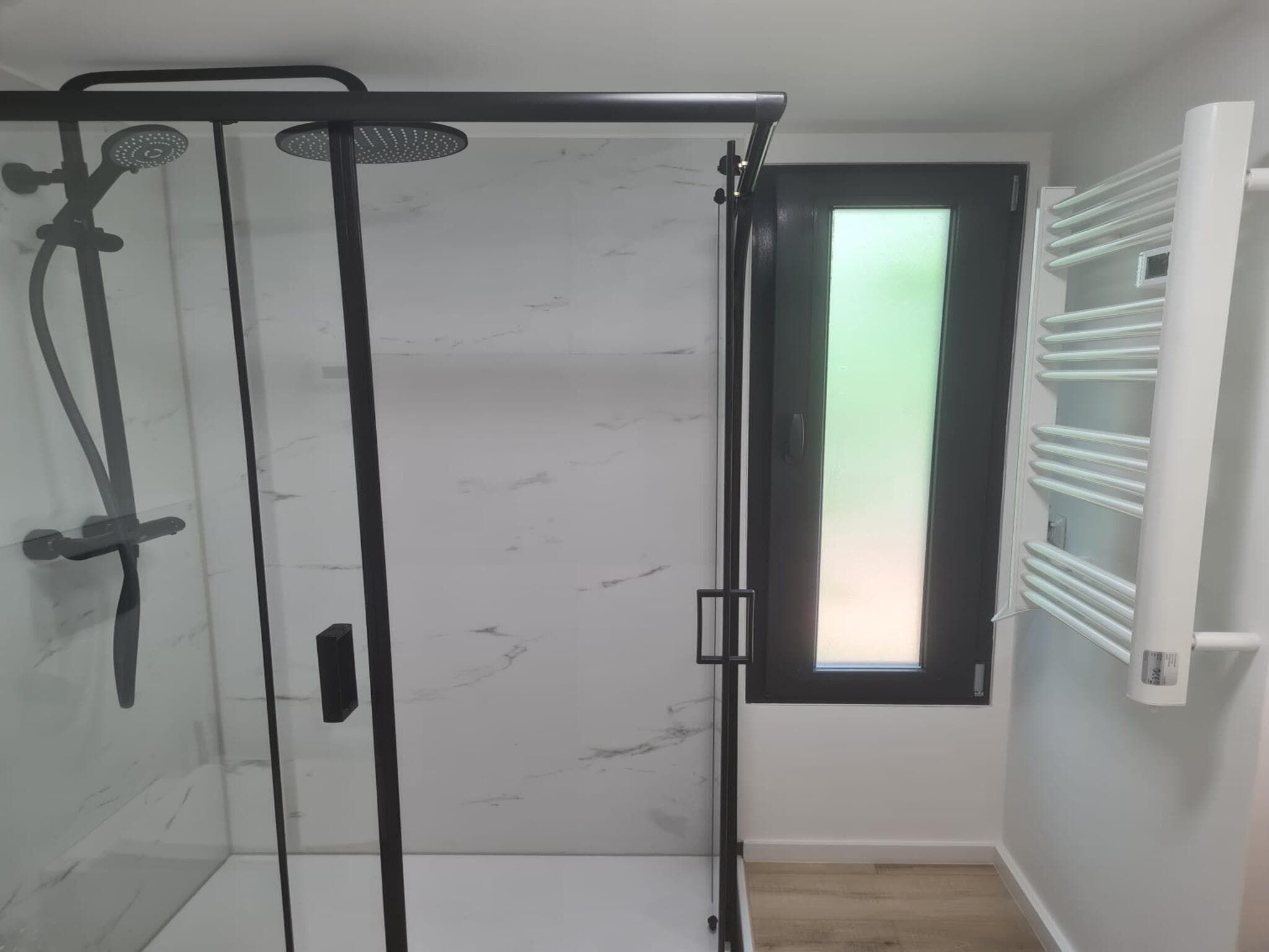 De badkamer van Tiny house | 2-4 persoons in Balkbrug