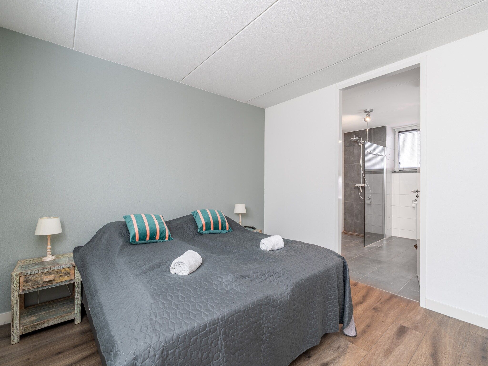 Een slaapkamer van Hoogelandt 106F in De Koog