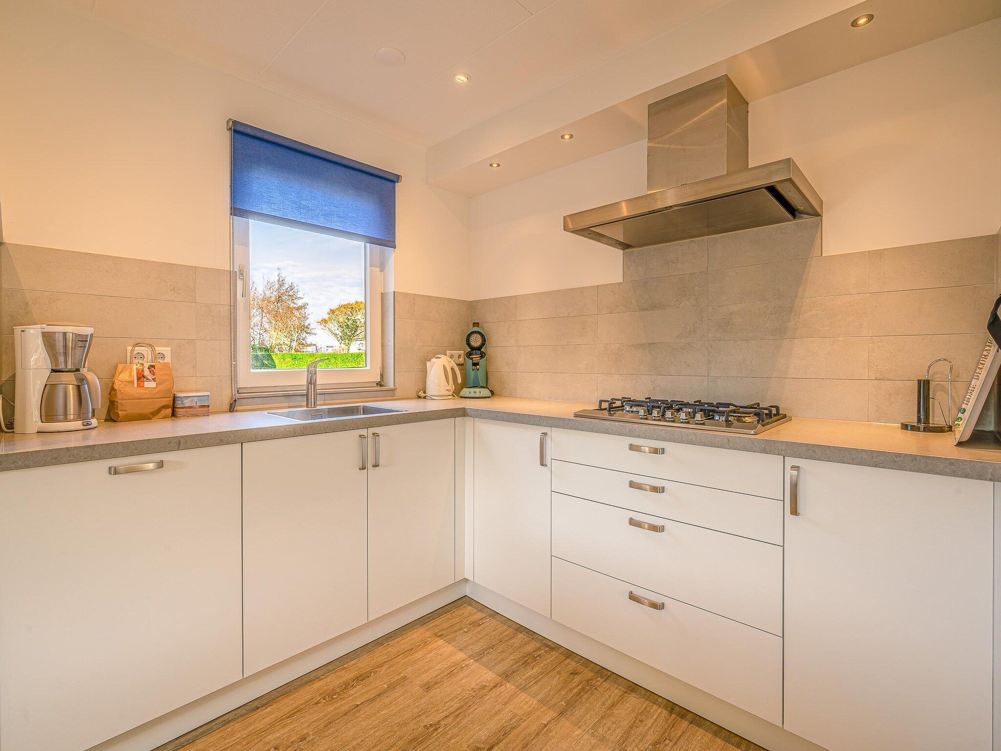 De keuken van Kamperfoelie 65 in De Koog