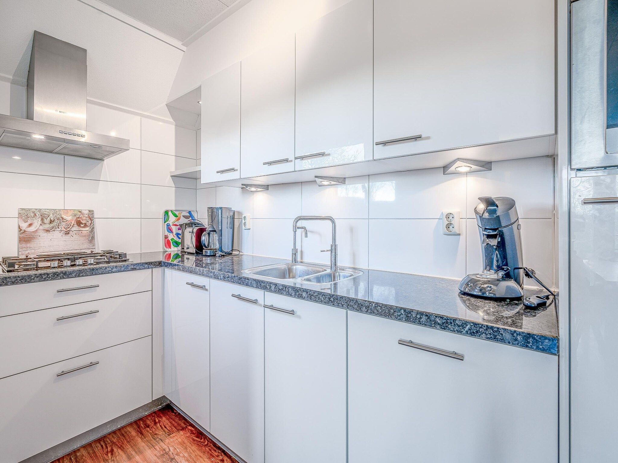 De keuken van Kamperfoelie 51 in De Koog