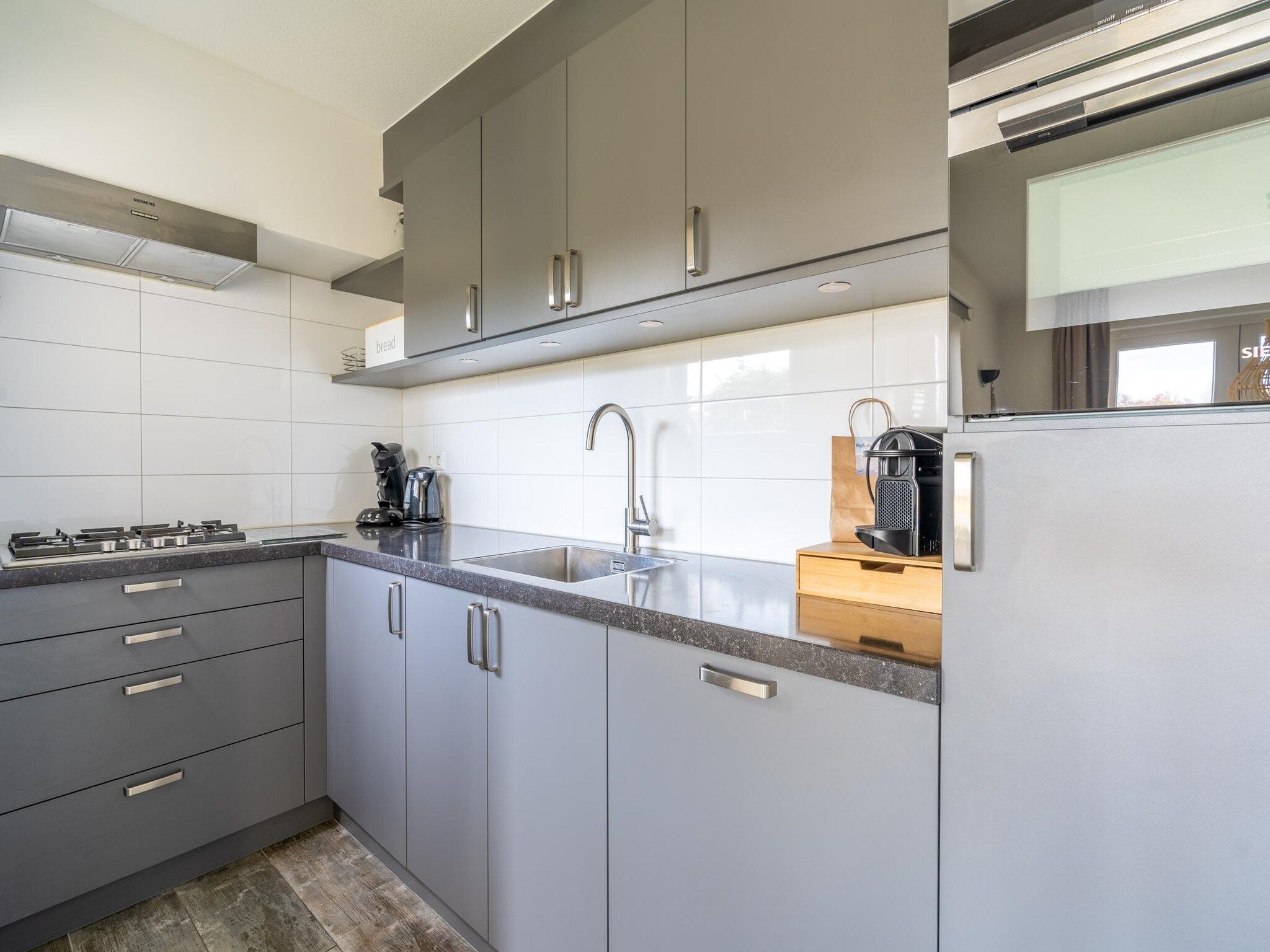 De keuken van Kamperfoelie 67 in De Koog