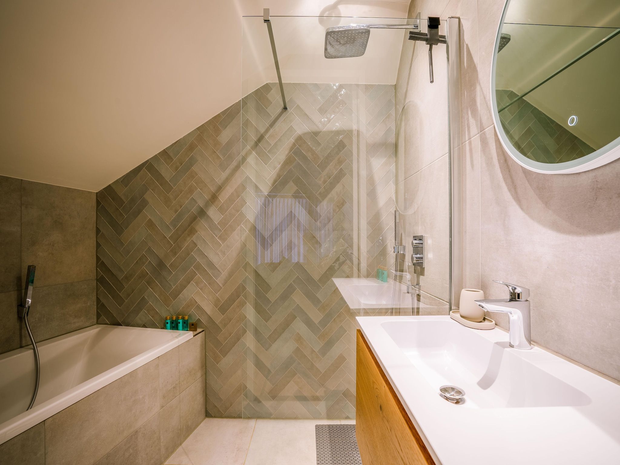 De badkamer van Waalburght 24 in De Waal