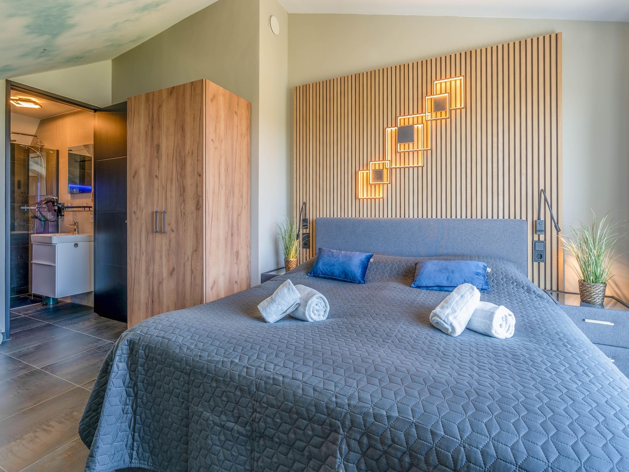 Een slaapkamer van Waalerburght 18 in De Waal