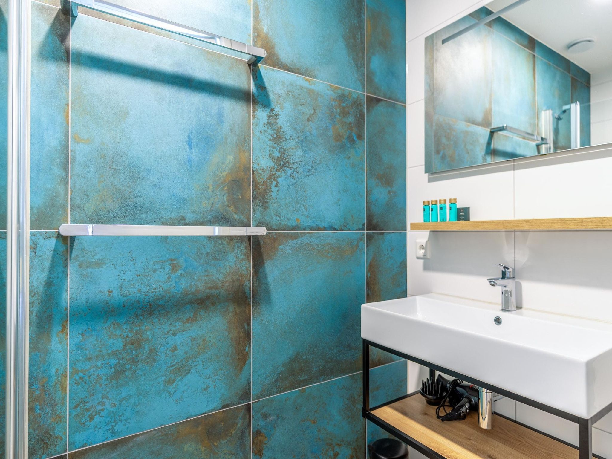 De badkamer van Waalerburght 14 in De Waal