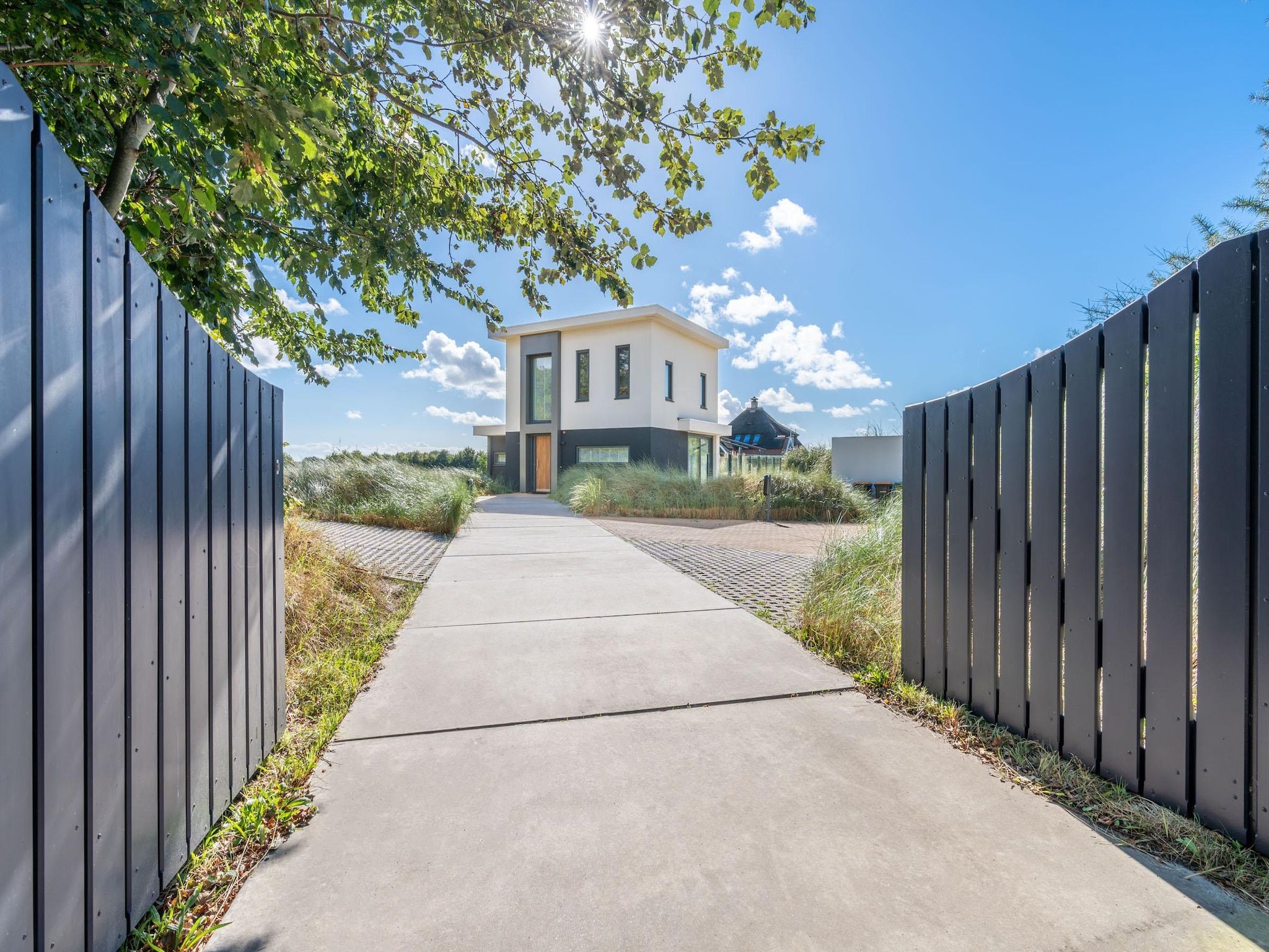 De buitenkant van Strandvilla Hygge in Den Burg