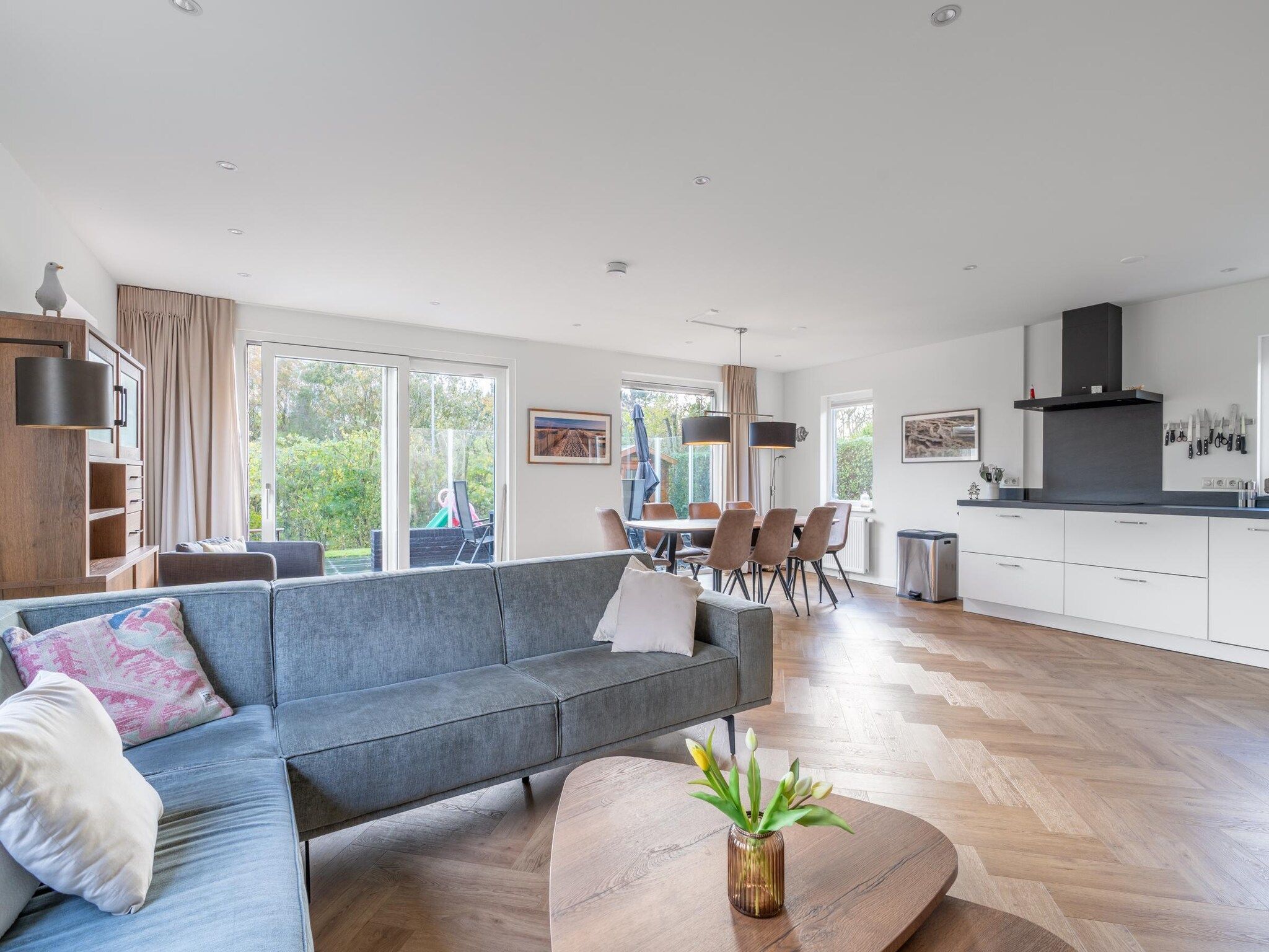 De woonkamer van Stappeland 197 in De Koog