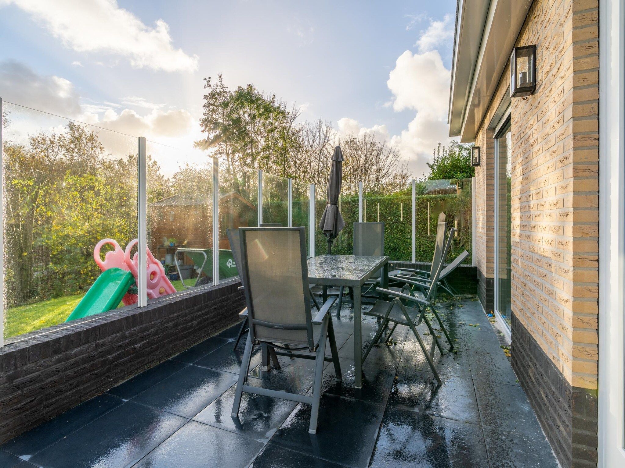 Het terras van Stappeland 197 in De Koog