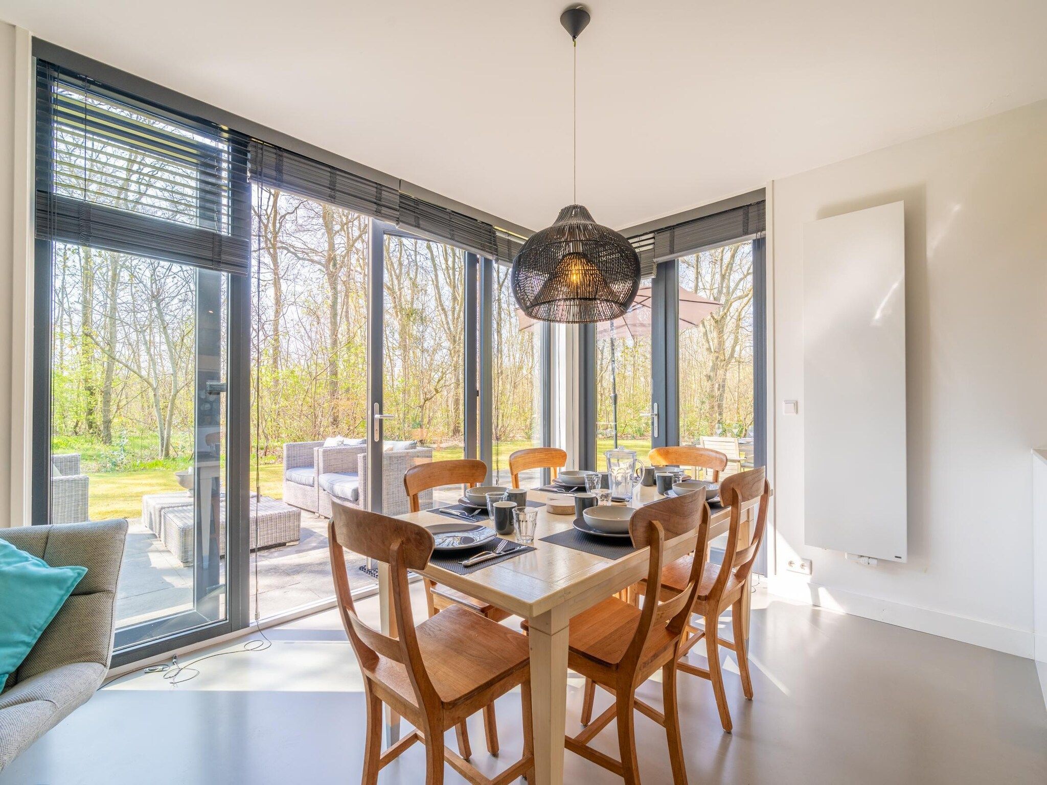 De eetkamer van De Wadden Parel 184 in Den Burg