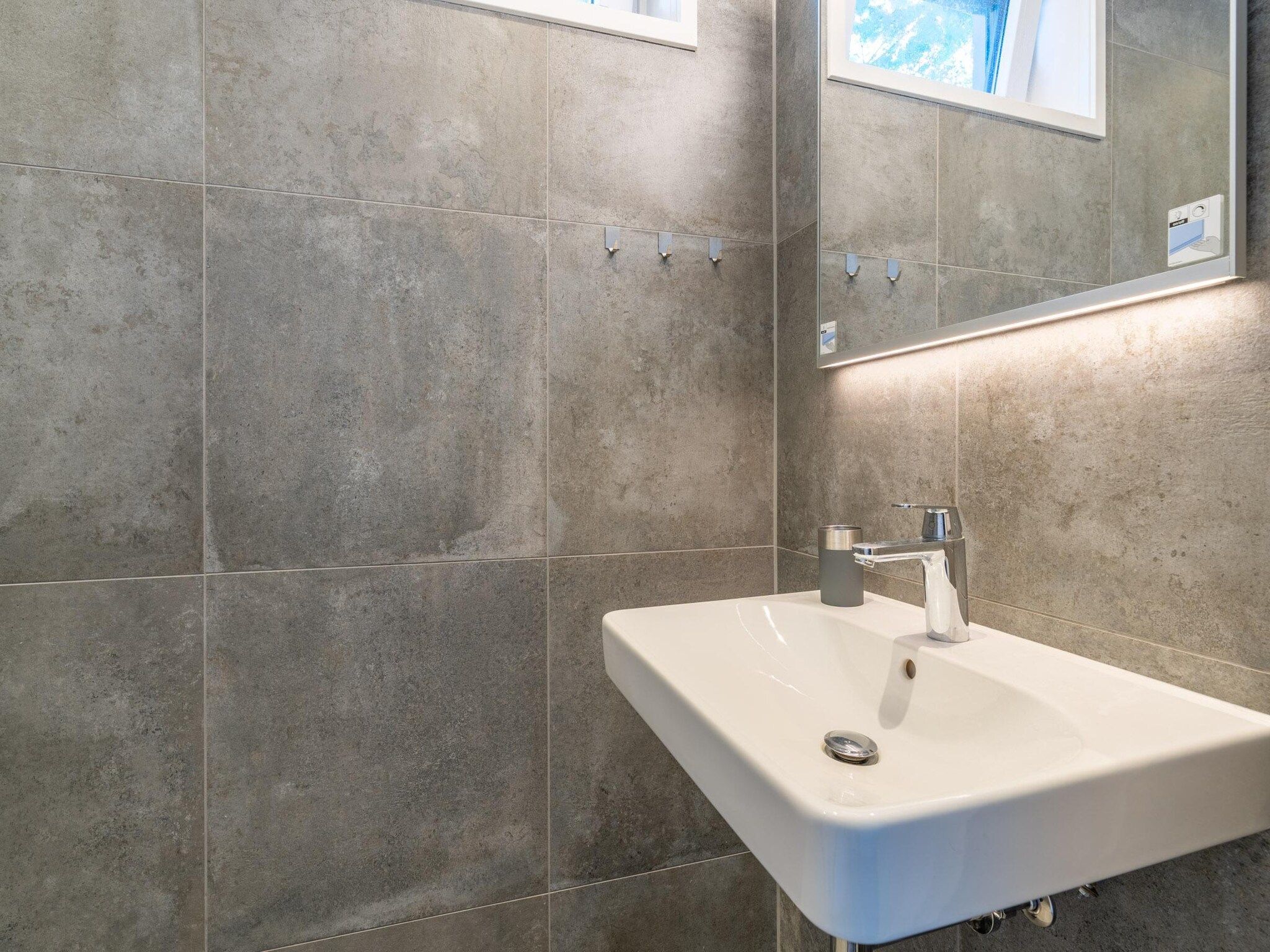 De badkamer van Epelaan 34 in De Koog