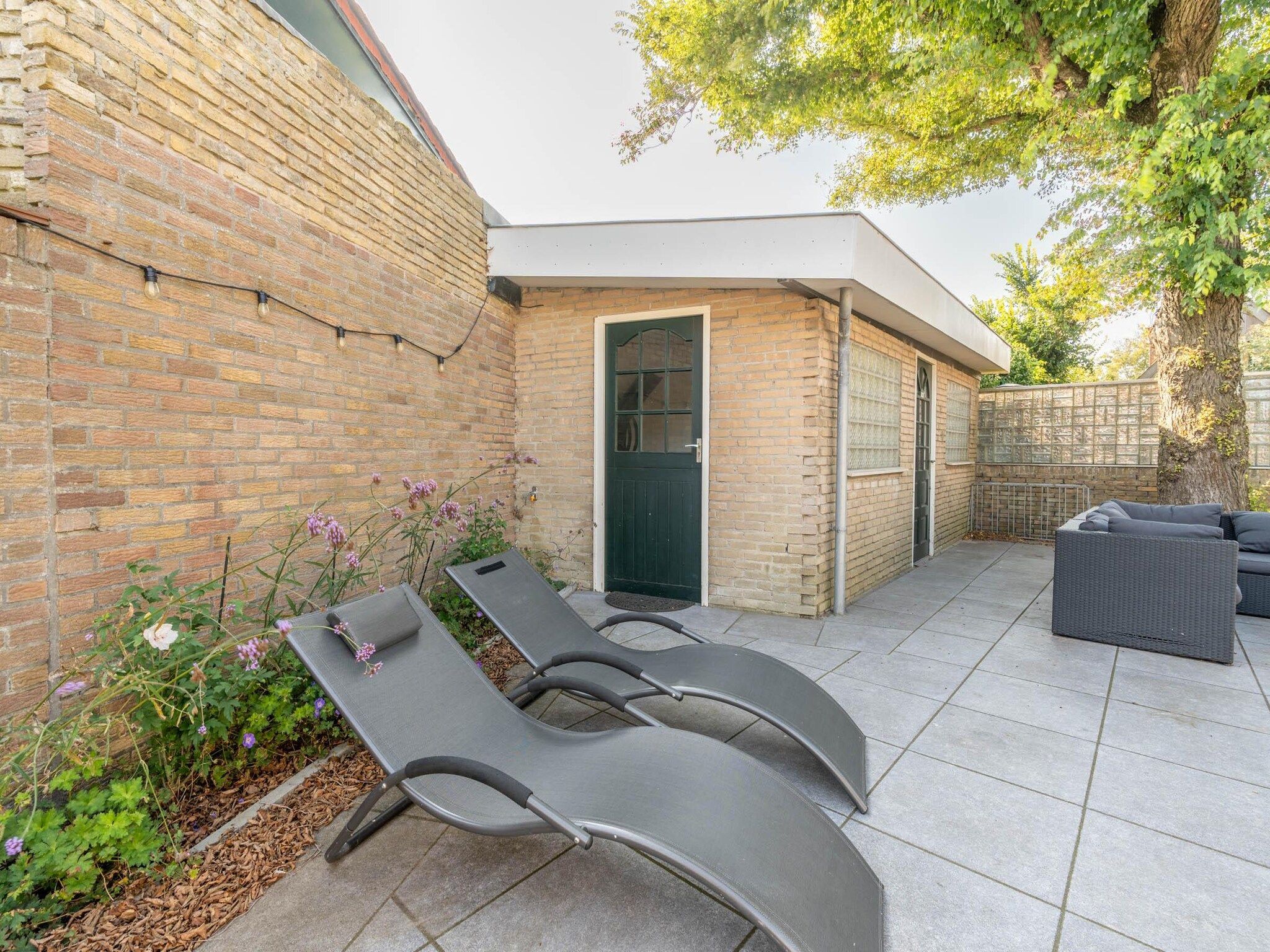 De tuin van Epelaan 34 in De Koog