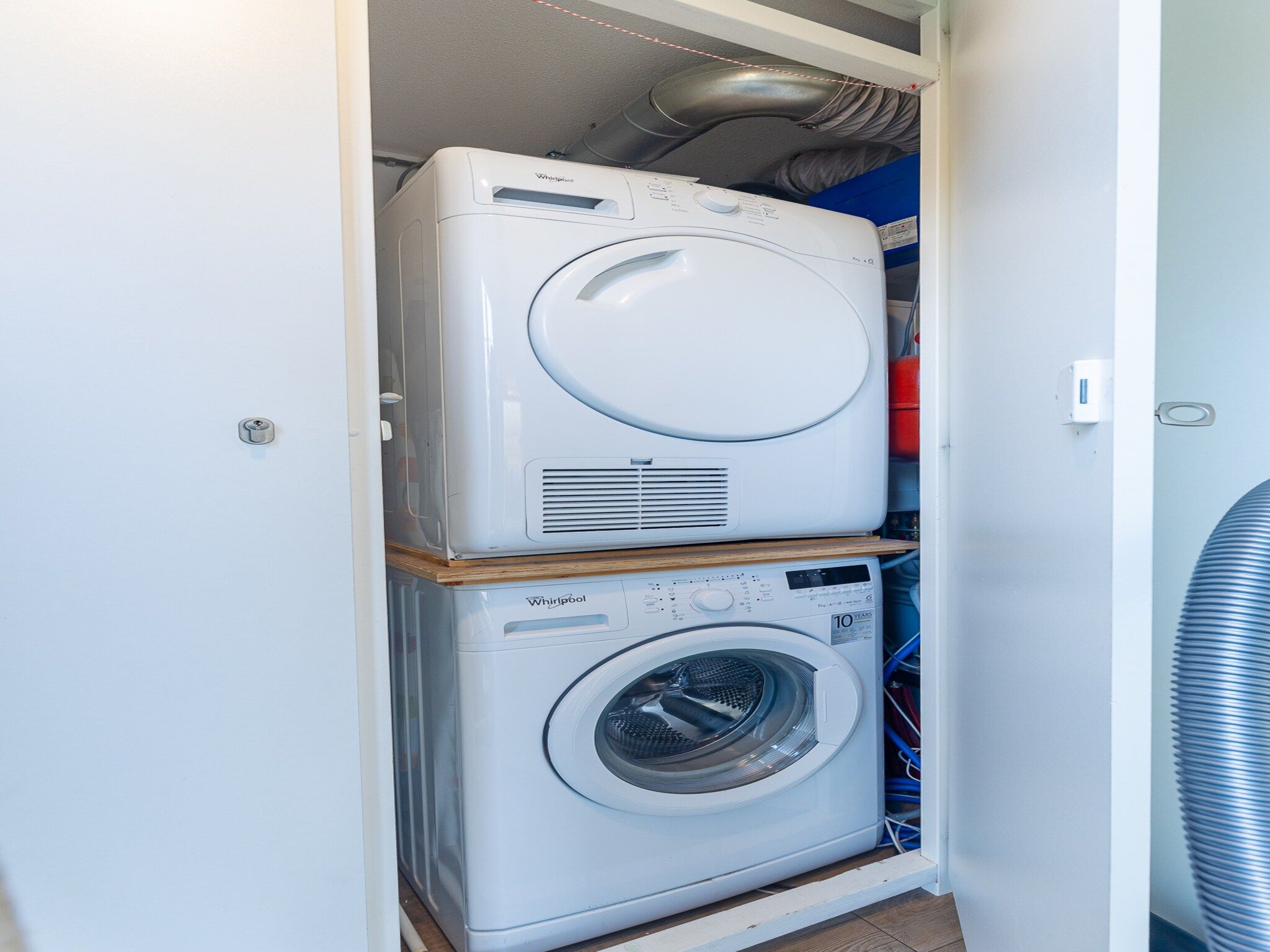 De badkamer van Zonnedorp 7 De Meerpaal in Renesse | Comfortable holiday house close to the beach in Renesse