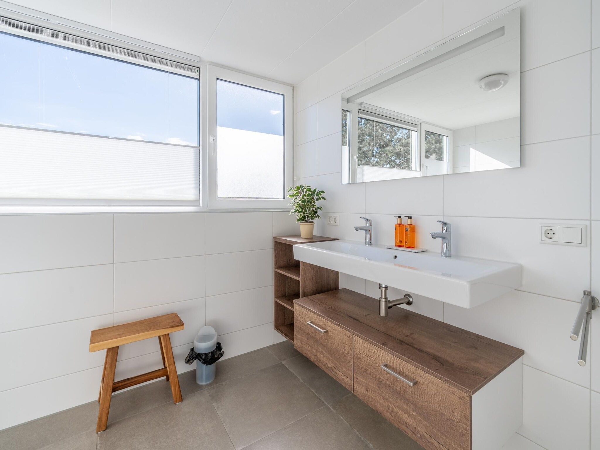 De badkamer van Tempelierweg 23 in Den Burg