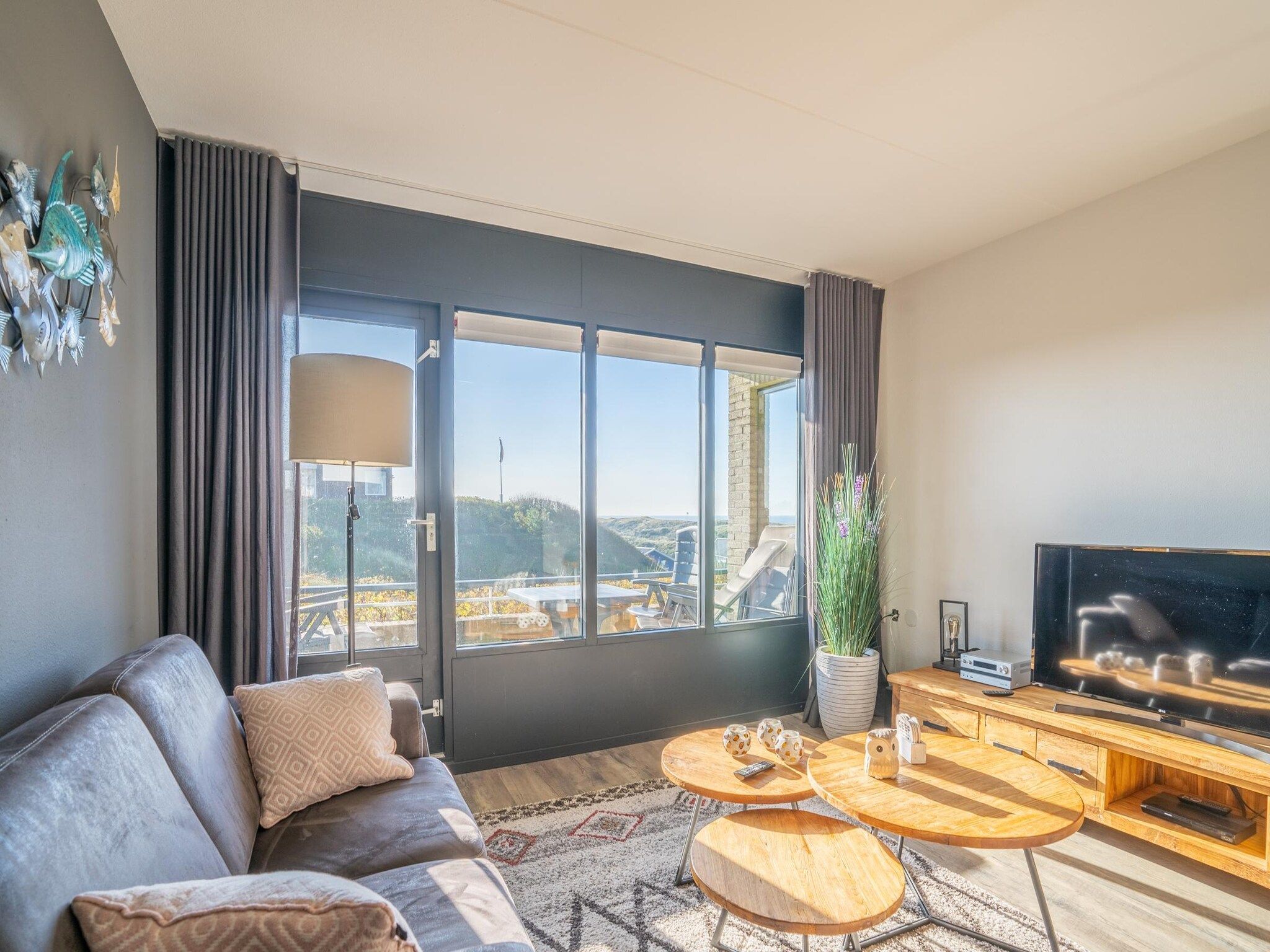 De woonkamer van Juliana 048 in De Koog