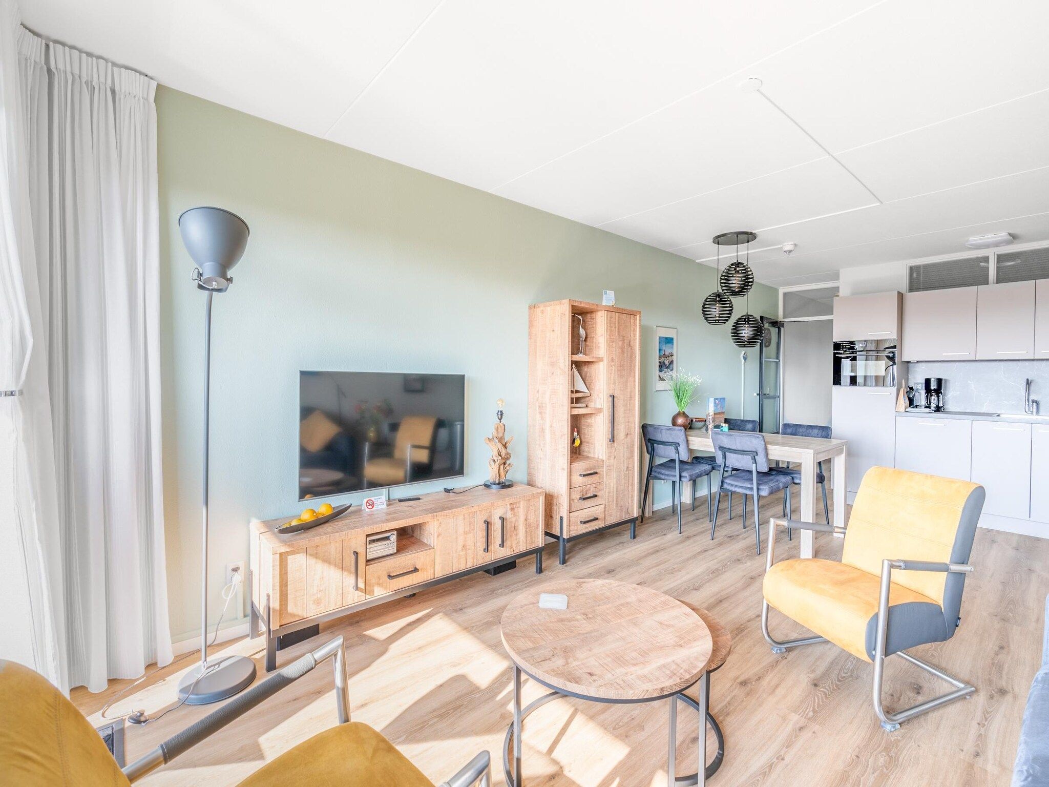 De woonkamer van Juliana 050 in De Koog