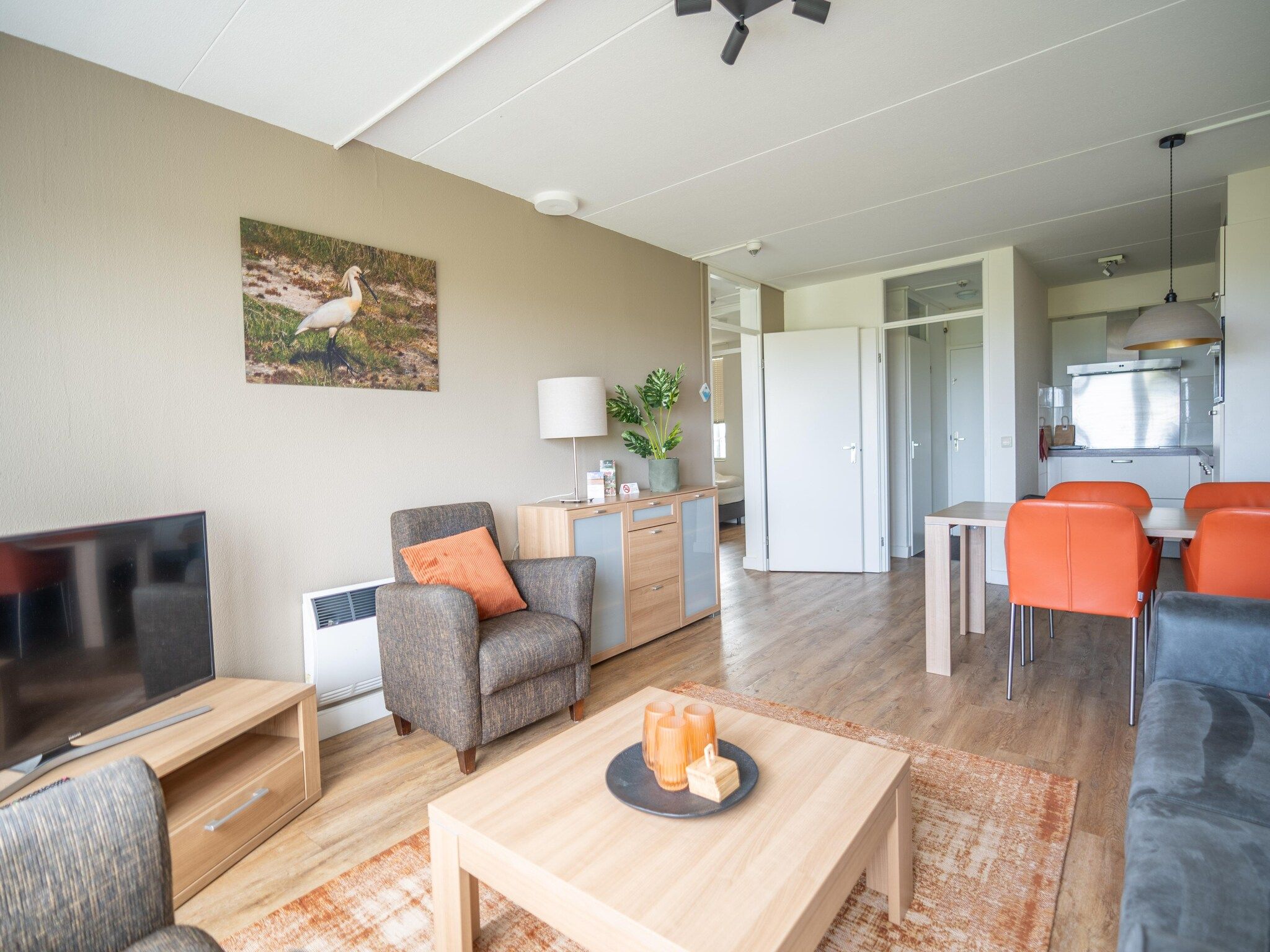 De woonkamer van Juliana 056 in De Koog