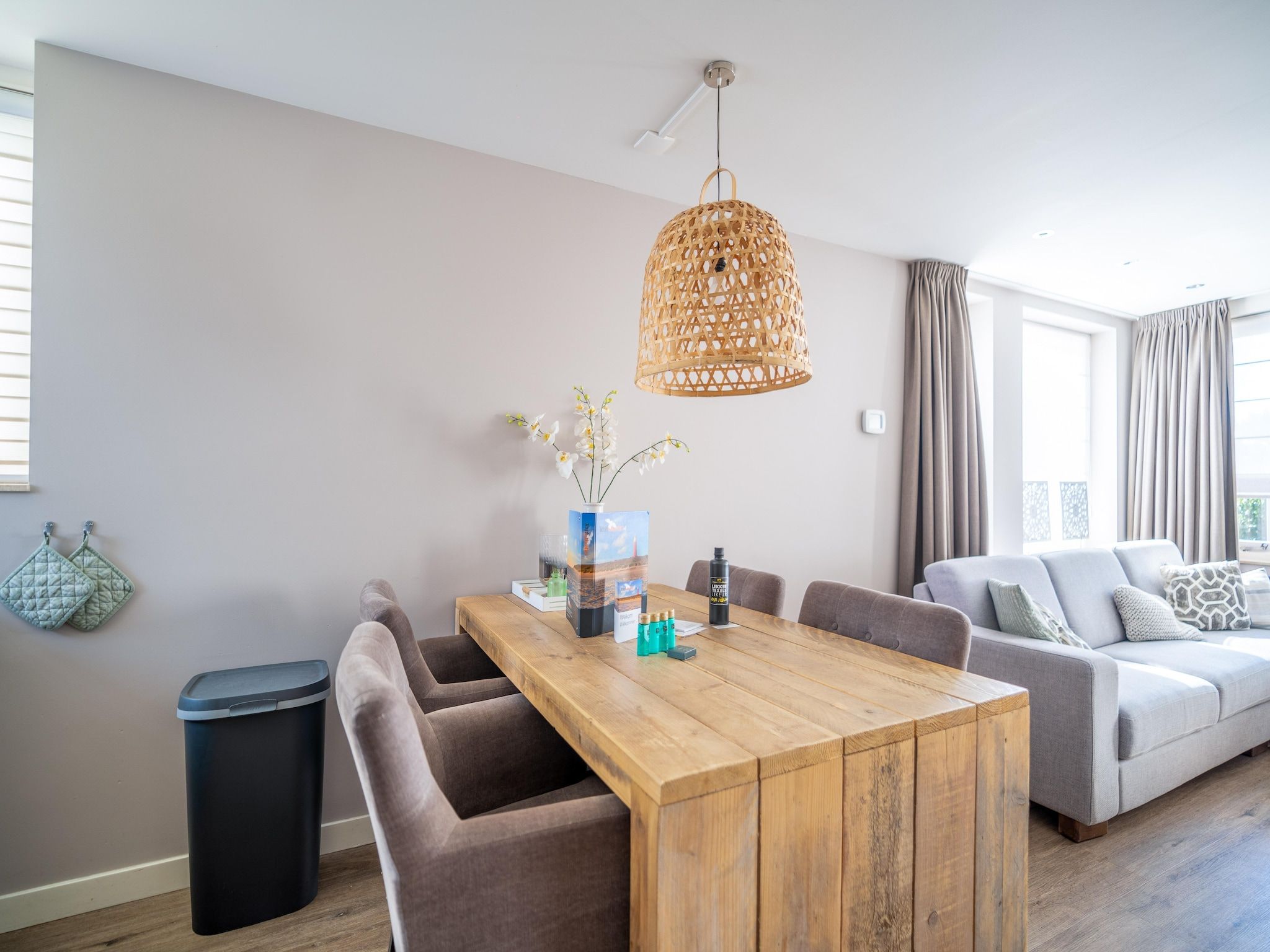 De woonkamer van Juliana 034 in De Koog