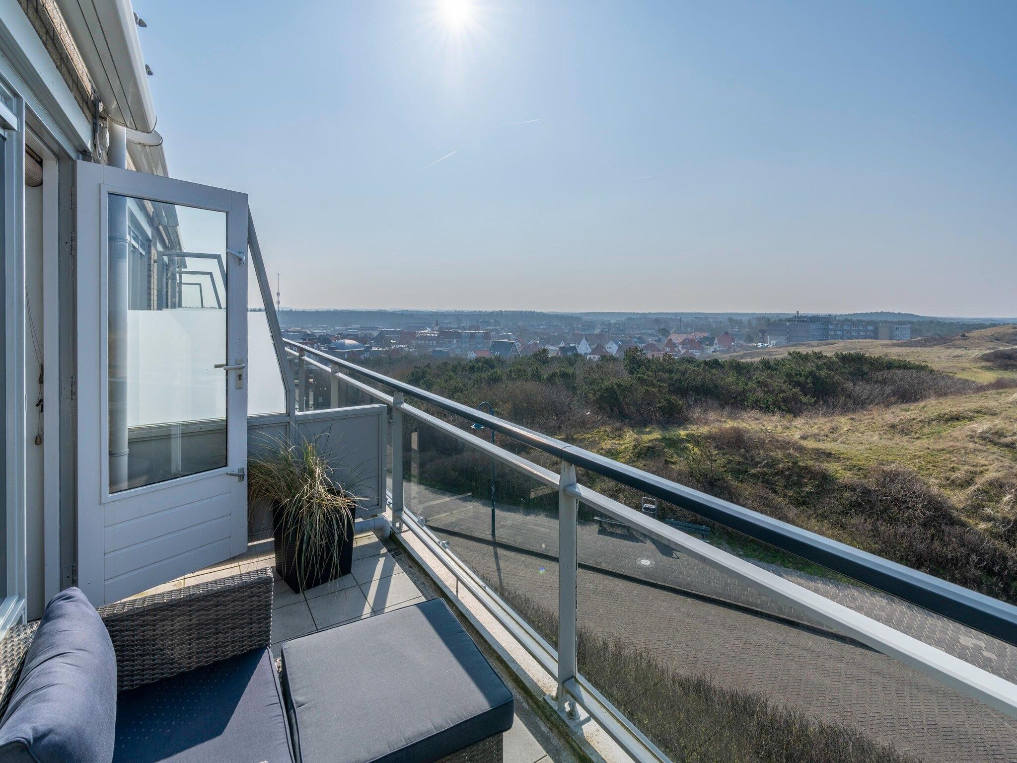 Het uitzicht vanaf Juliana 140 in De Koog