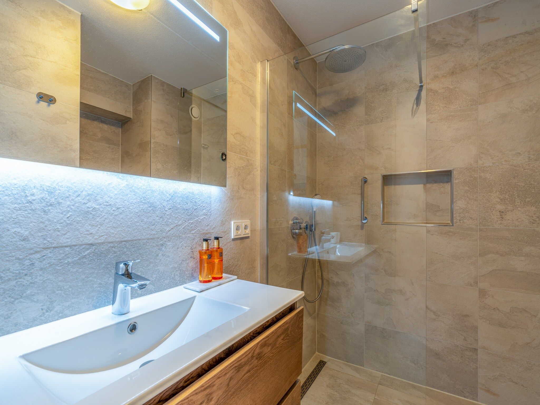 De badkamer van Juliana 146 in De Koog