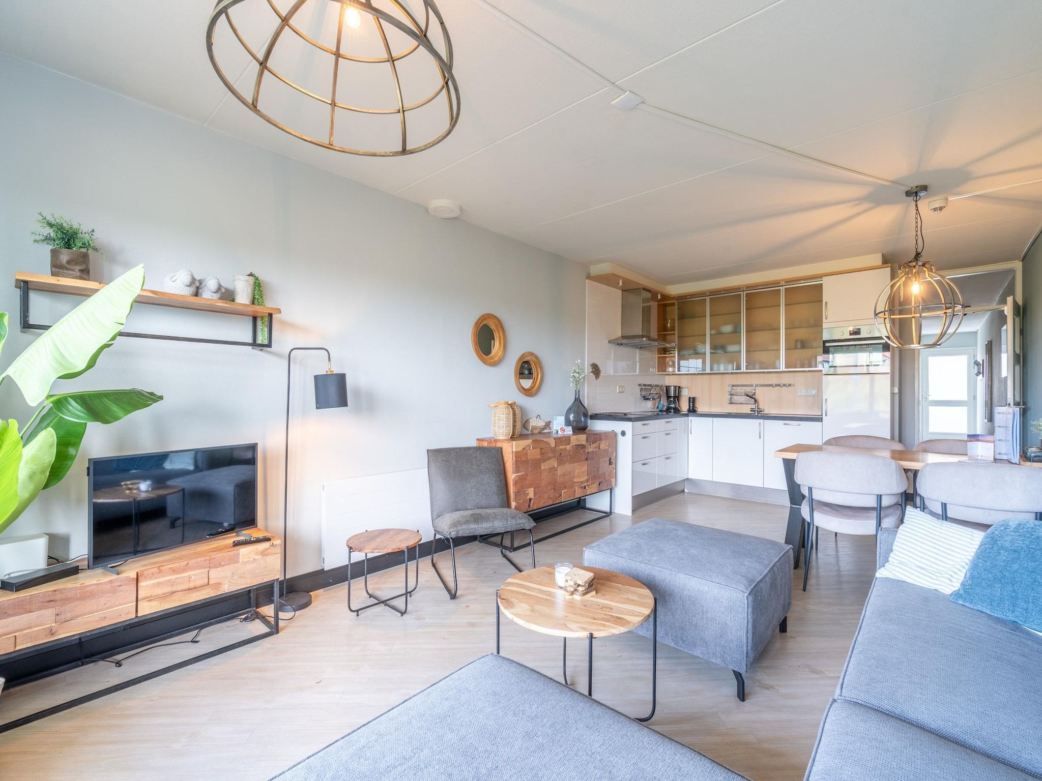 De woonkamer van Juliana 044 in De Koog