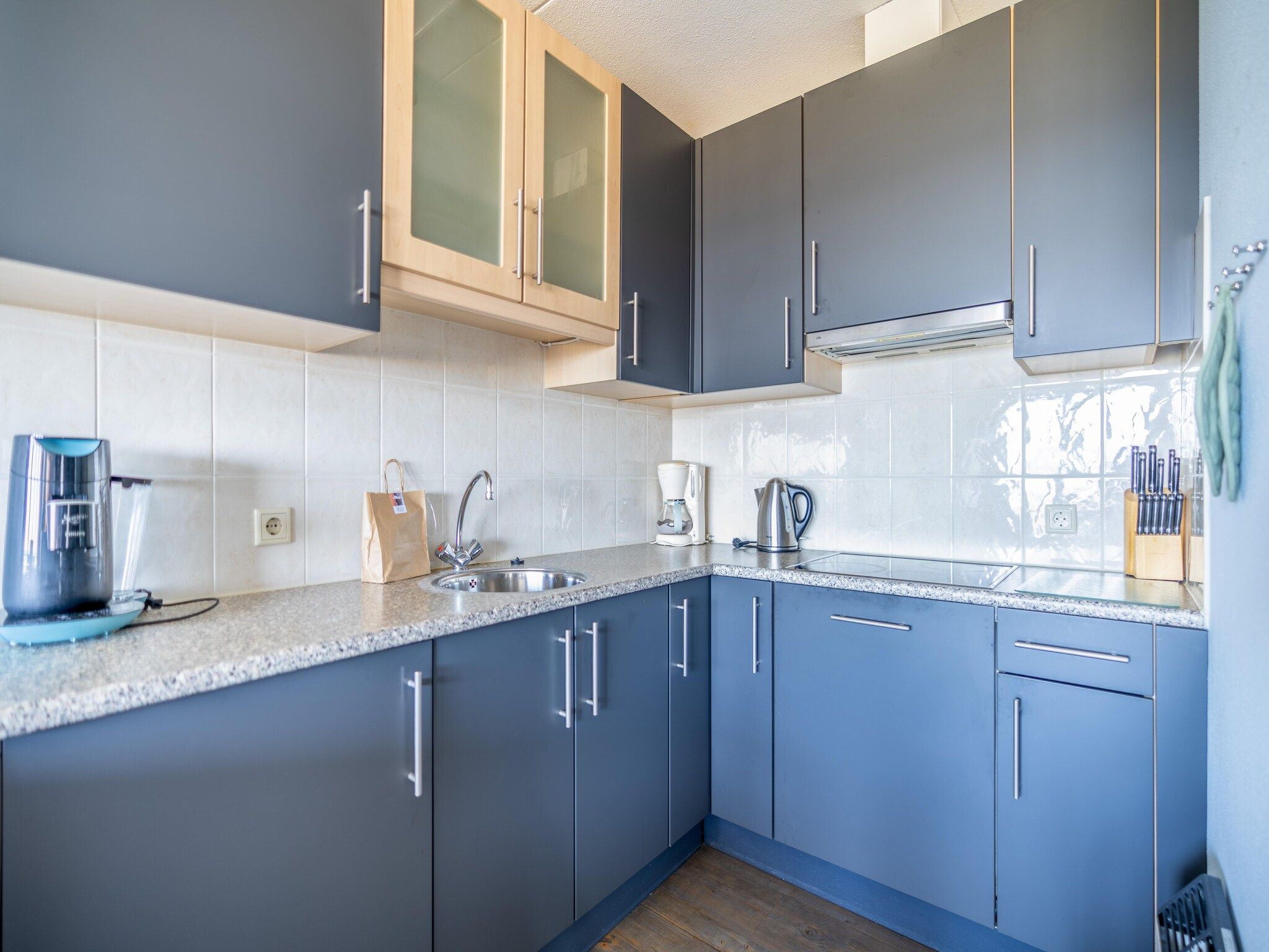 De woonkamer van Juliana 156 in De Koog