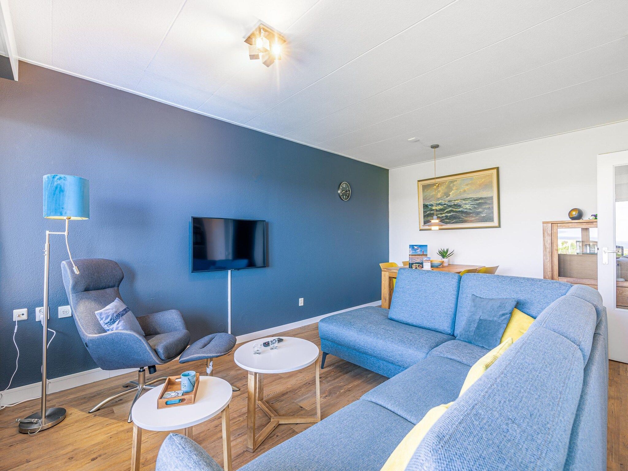 De woonkamer van Juliana 060 in De Koog