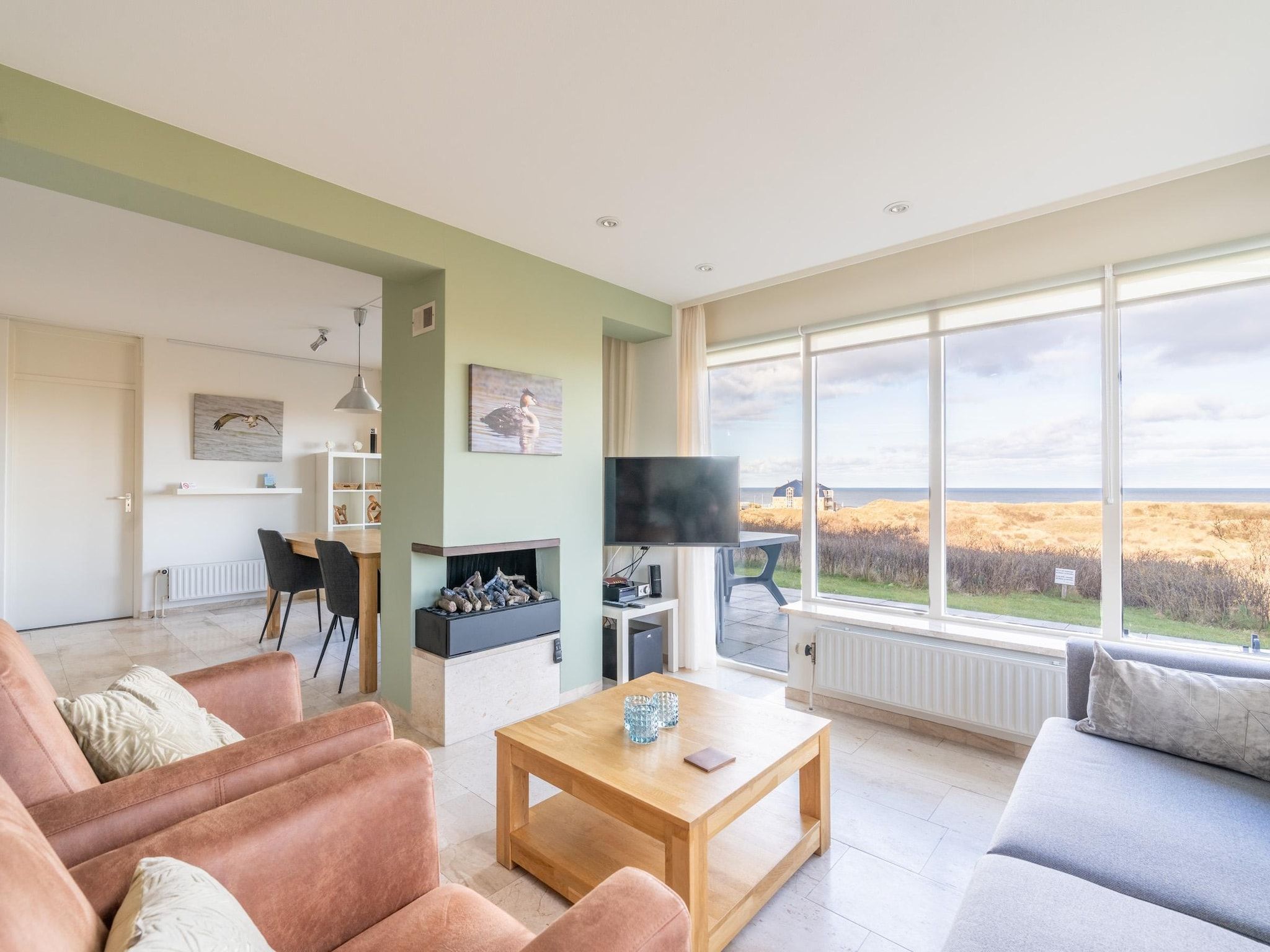 De woonkamer van Juliana 066 in De Koog