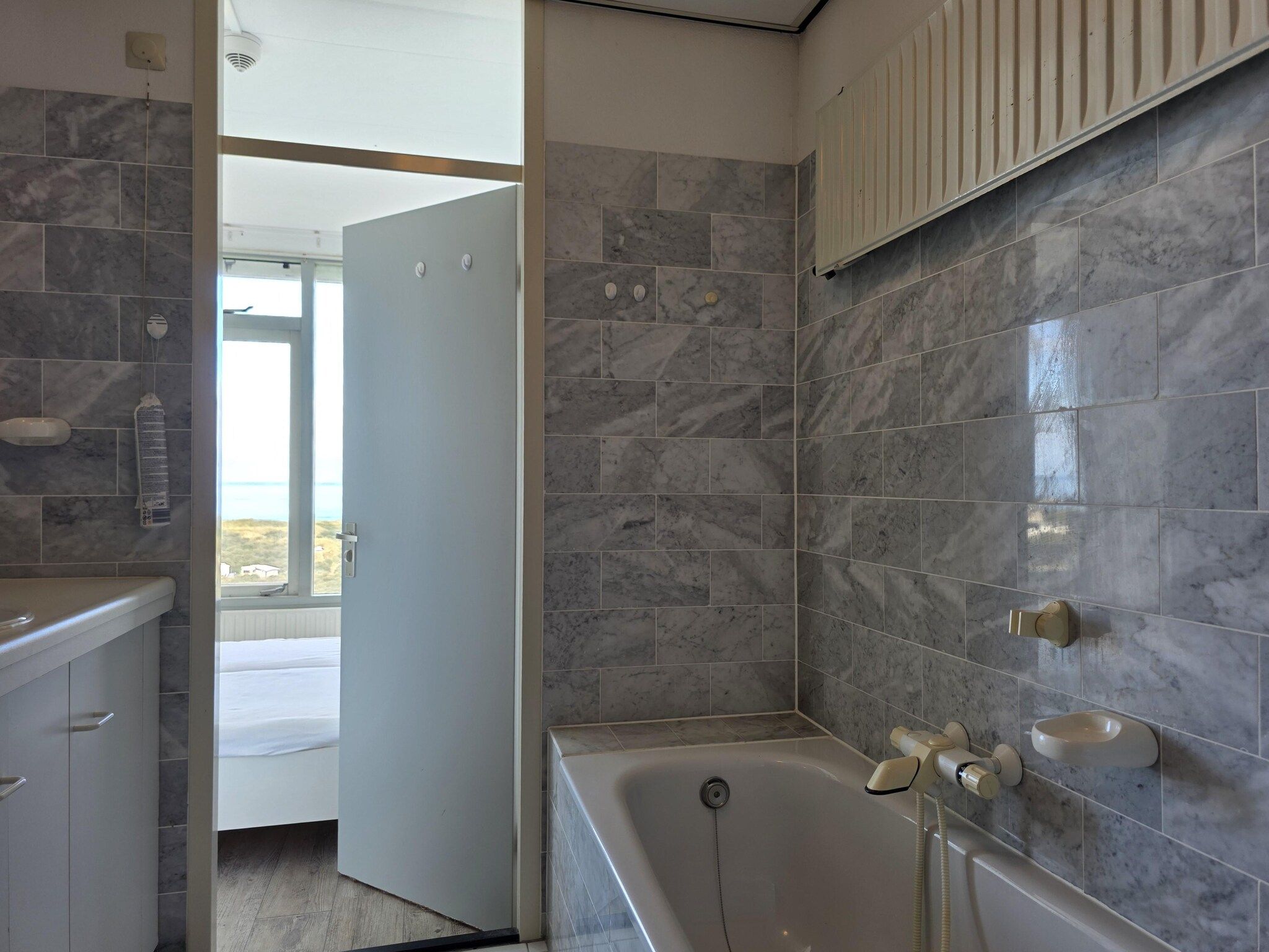 De badkamer van Juliana 162 in De Koog