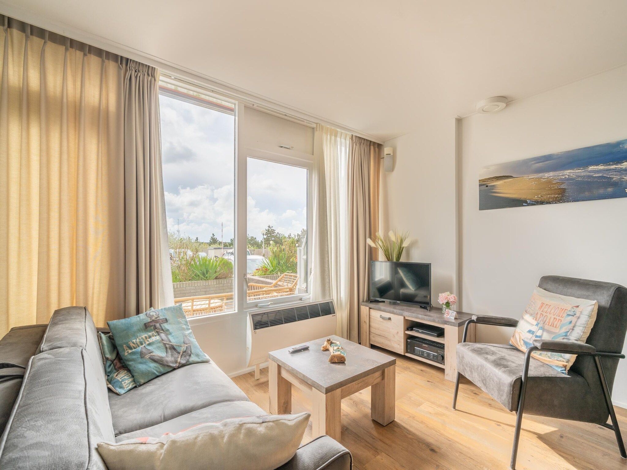 De woonkamer van Juliana 076 in De Koog