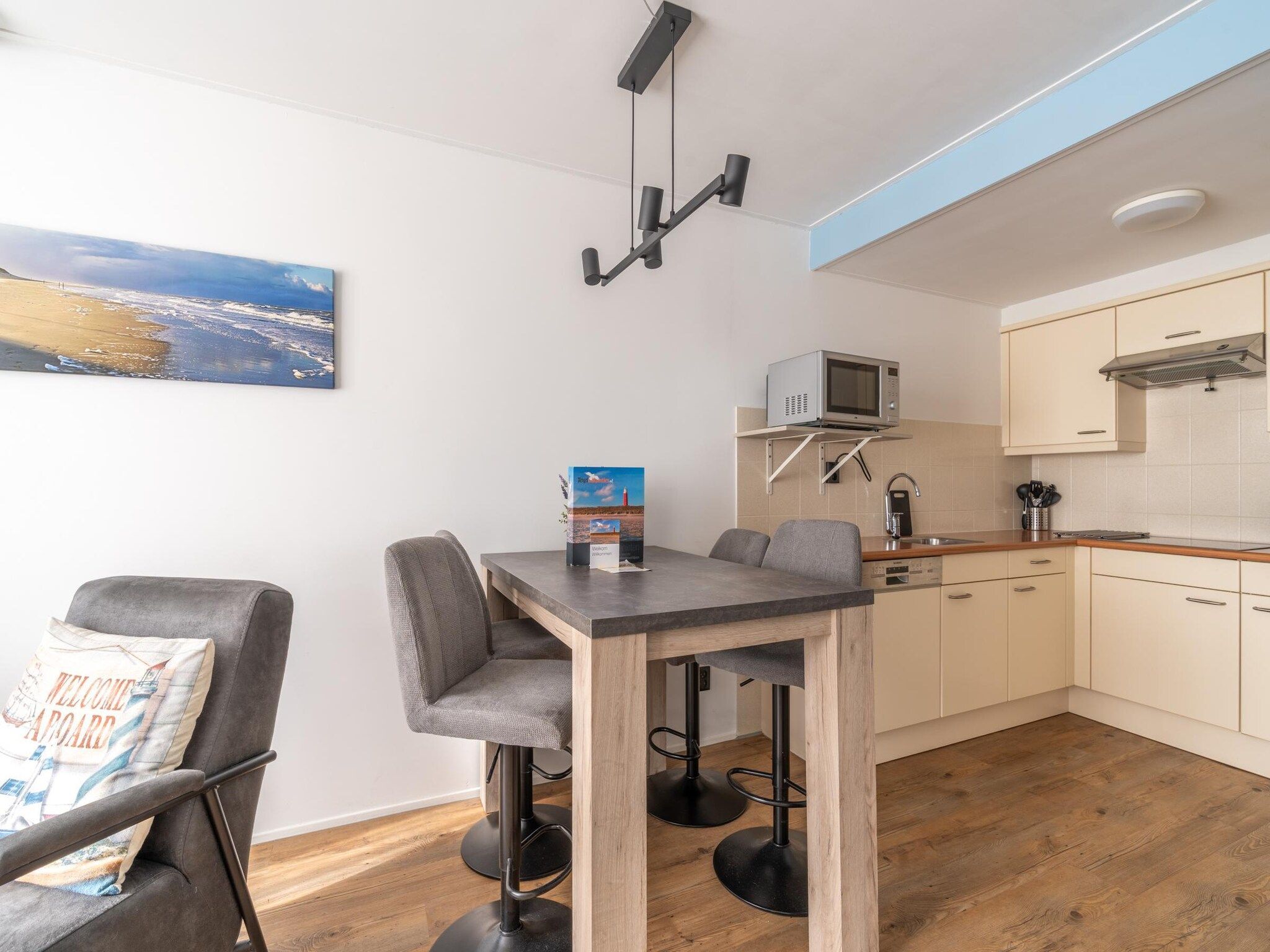 De woonkamer van Juliana 076 in De Koog