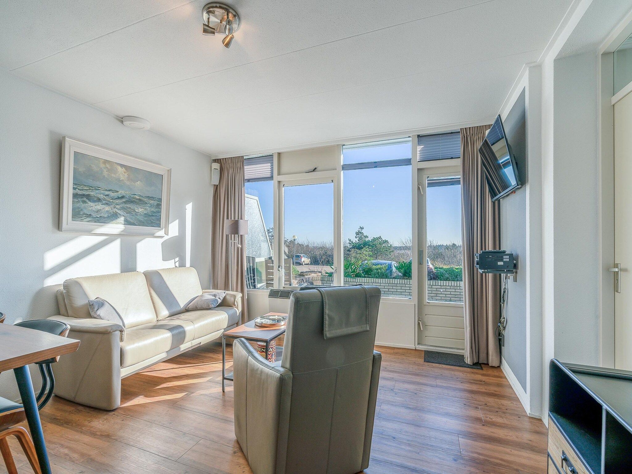 De woonkamer van Juliana 078 in De Koog