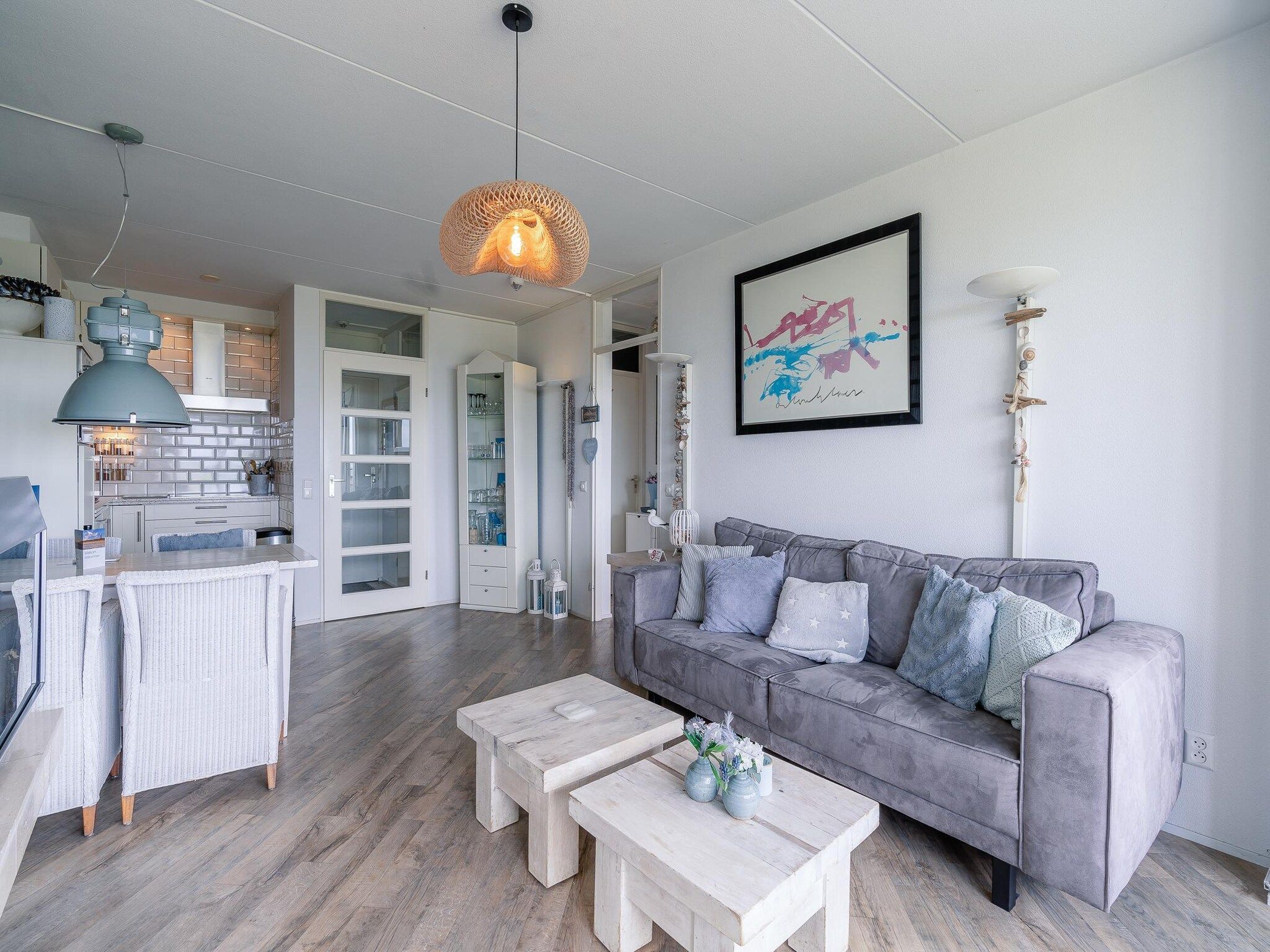 De woonkamer van Juliana 106 in De Koog