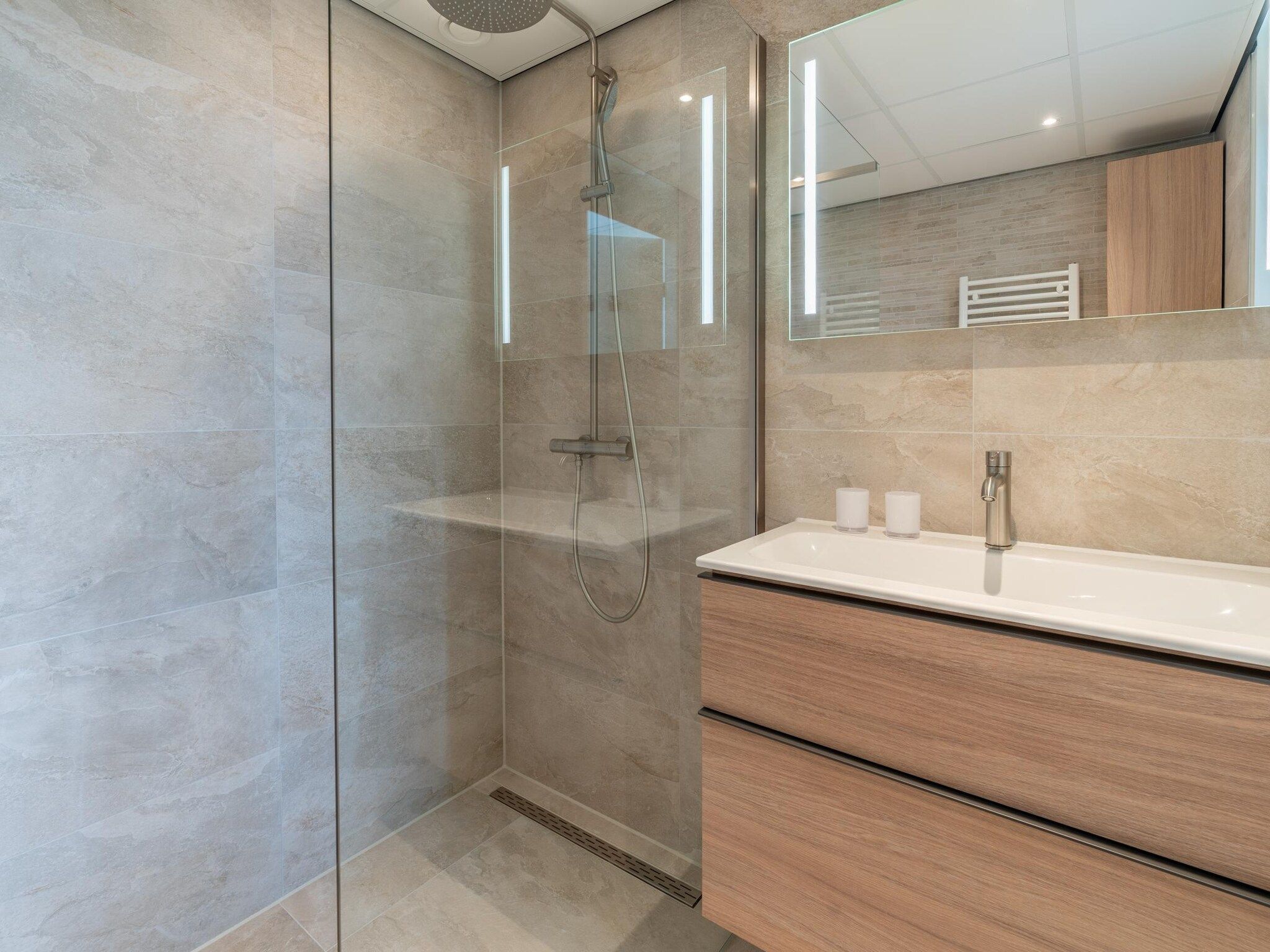 De badkamer van Juliana 112 in De Koog