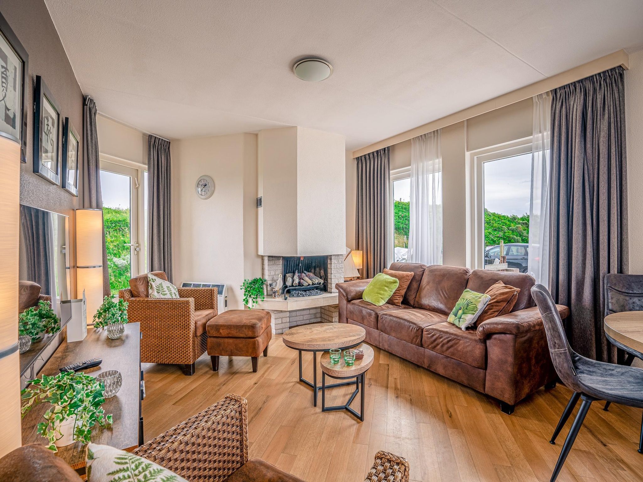 De woonkamer van Juliana 070 in De Koog