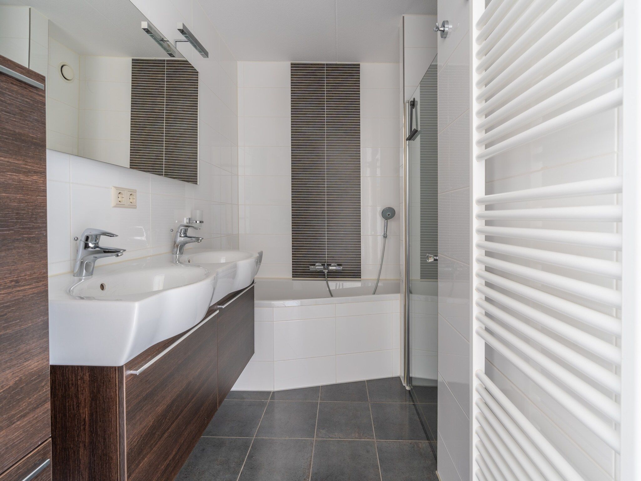 De badkamer van Juliana 088 in De Koog