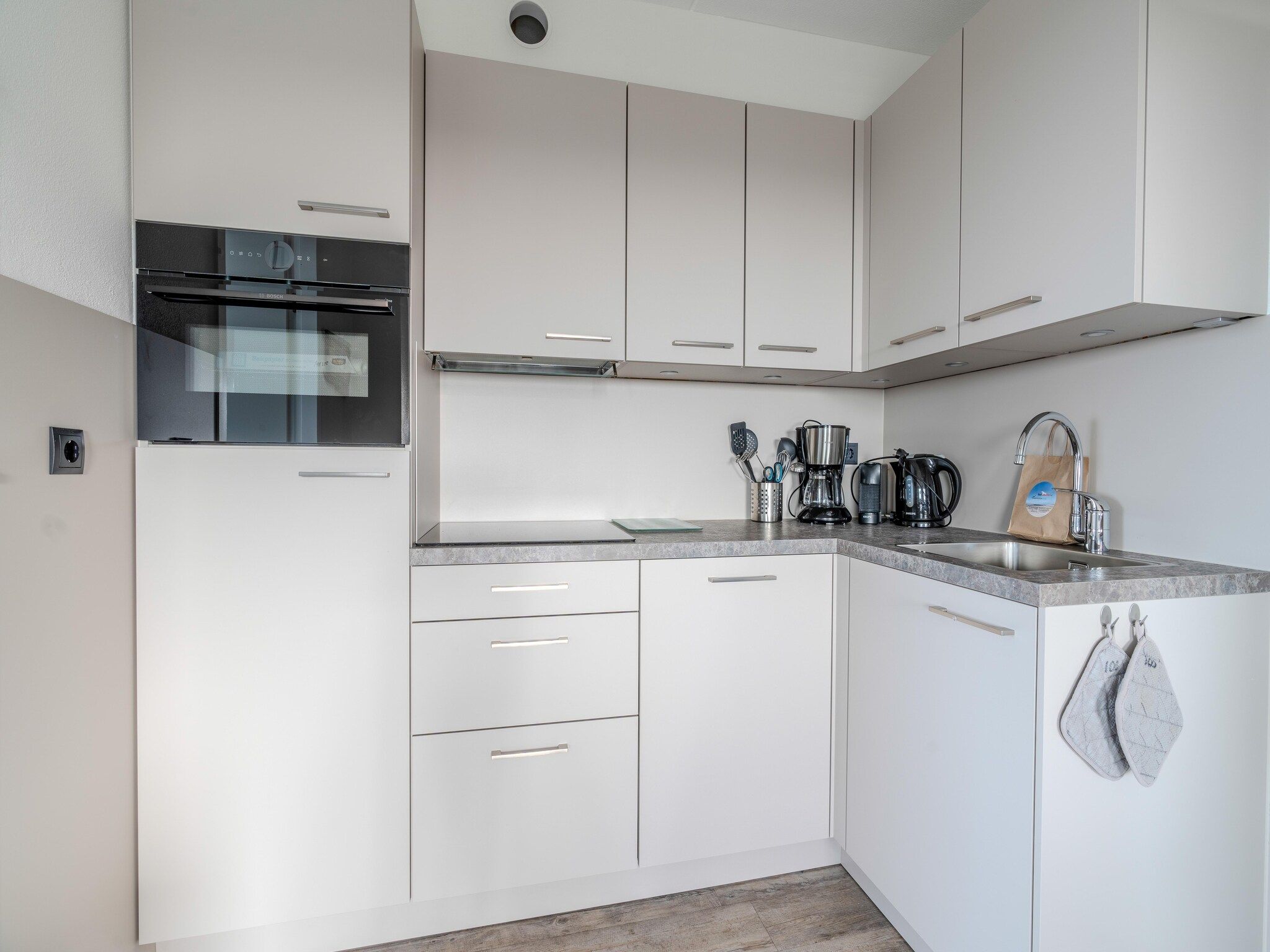 De keuken van Juliana 100 in De Koog