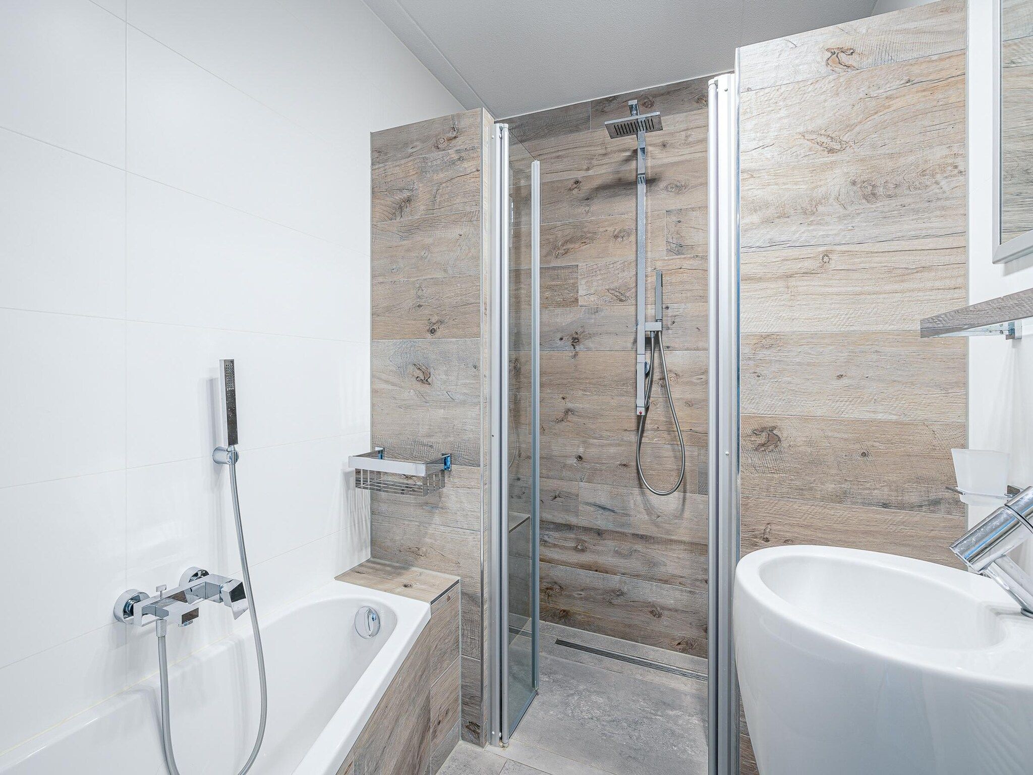 De badkamer van Juliana 104 in De Koog